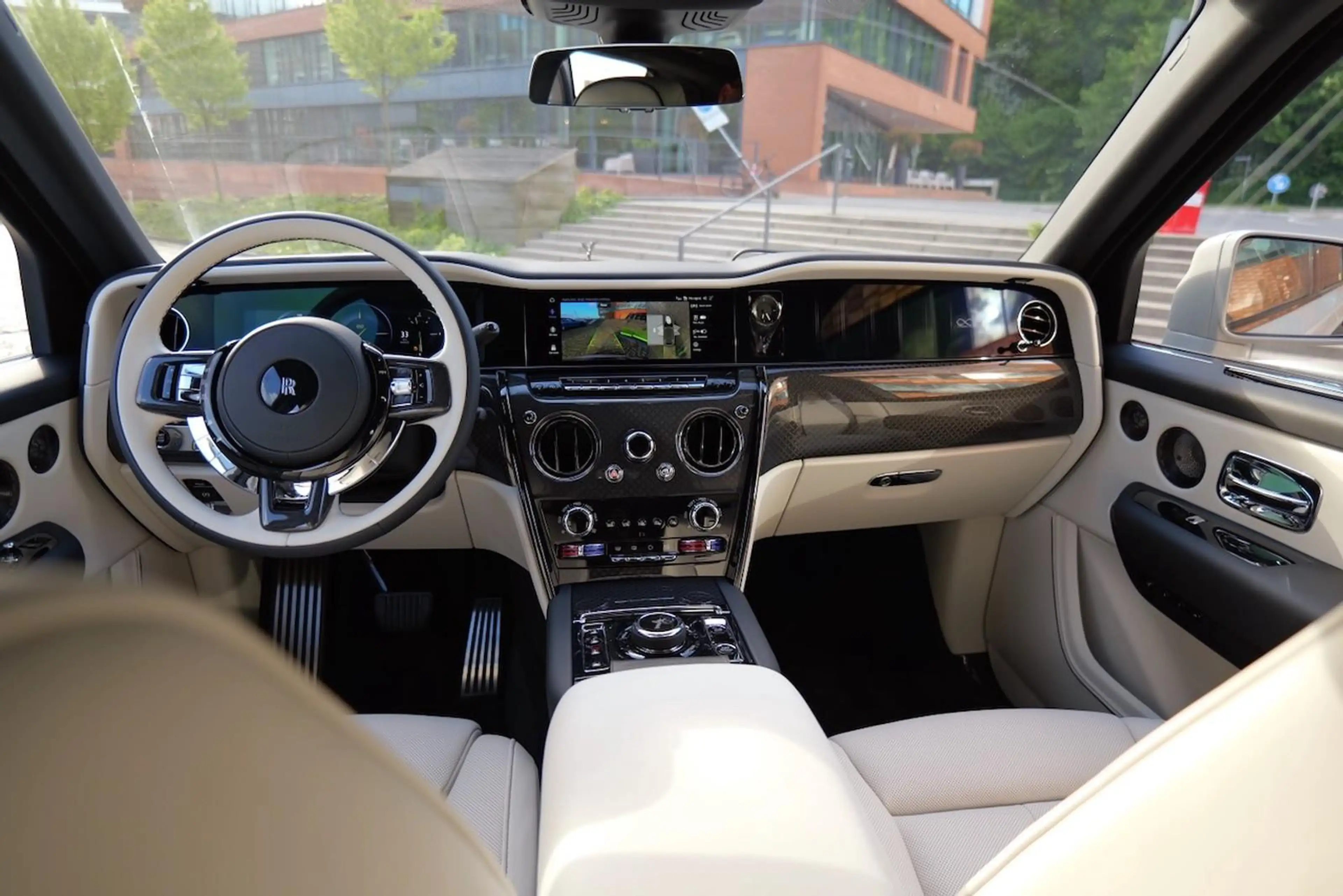 Rolls-Royce Cullinan Cullian Black Badge 4 Seats I Starlight I TV I Ma — photo 13