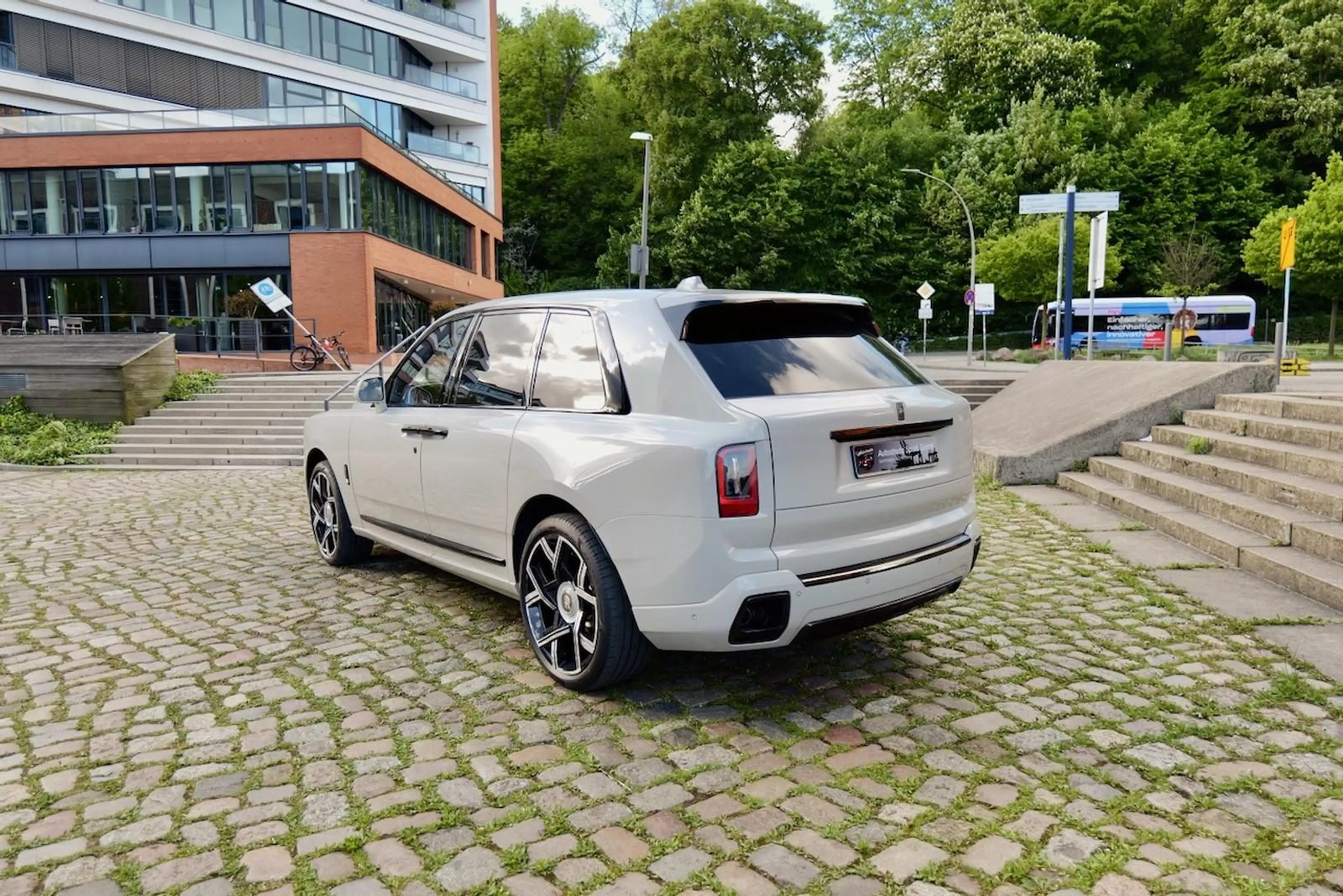 Rolls-Royce Cullinan Cullian Black Badge 4 Seats I Starlight I TV I Ma — photo 5