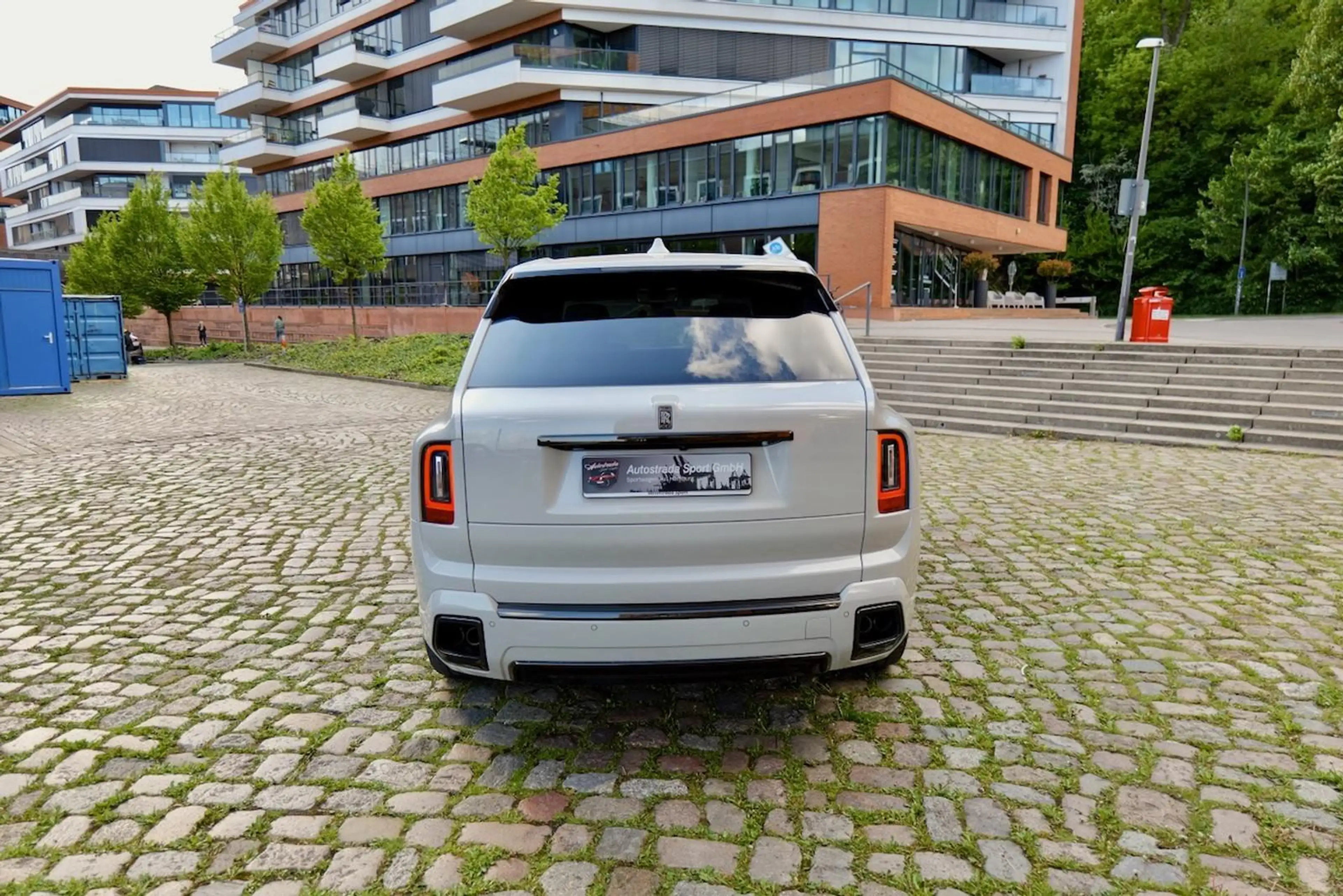Rolls-Royce Cullinan Cullian Black Badge 4 Seats I Starlight I TV I Ma — photo 4