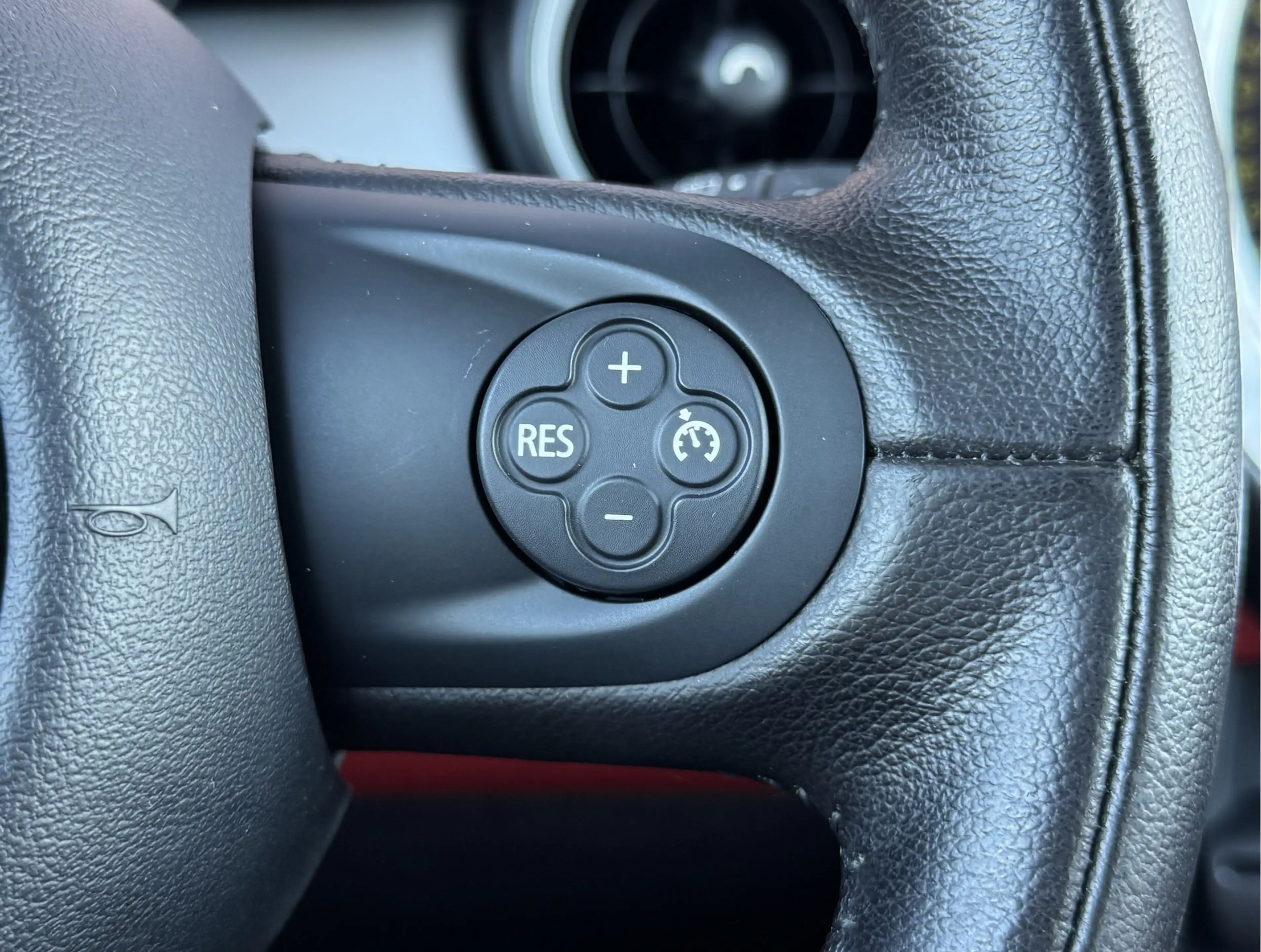 MINI One Clubman 1.6 CHILI | NL-AUTO! | NAVI! | PANODAK! — photo 21
