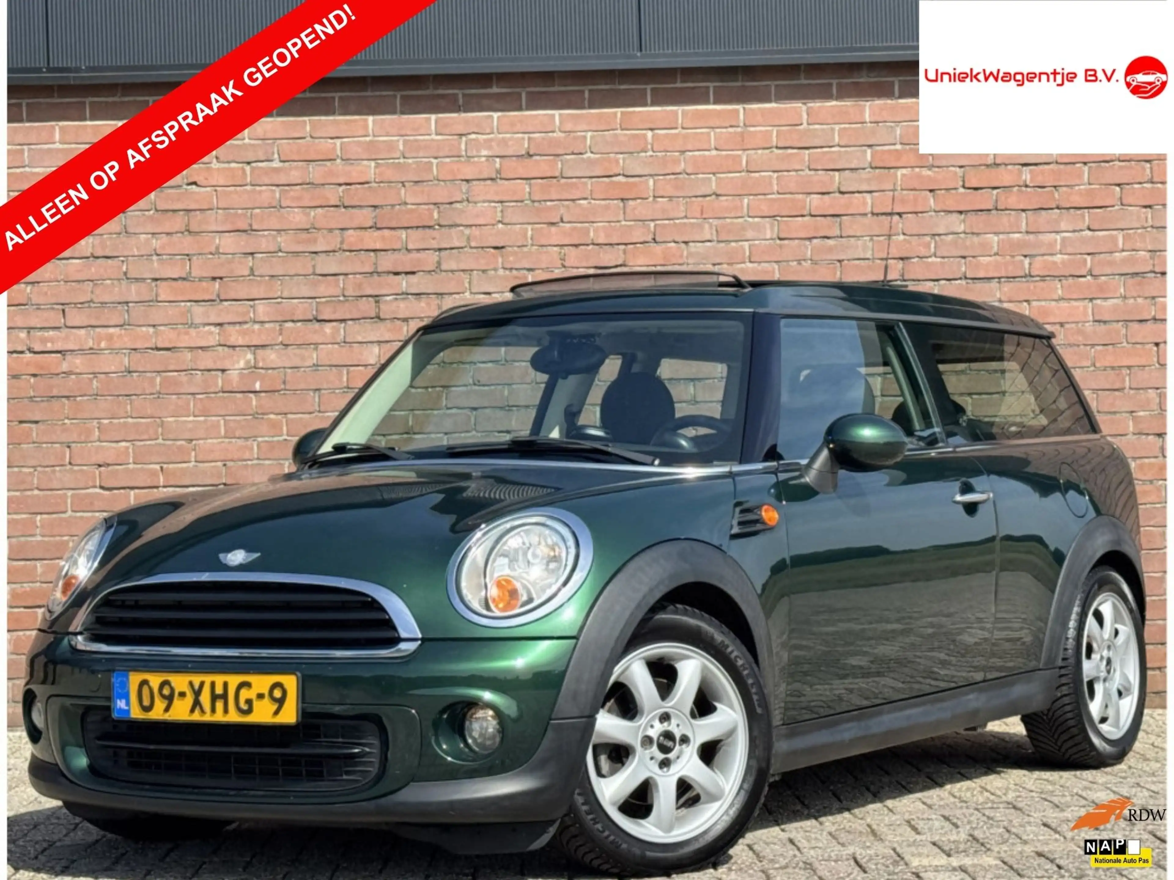 MINI One Clubman 1.6 CHILI | NL-AUTO! | NAVI! | PANODAK!