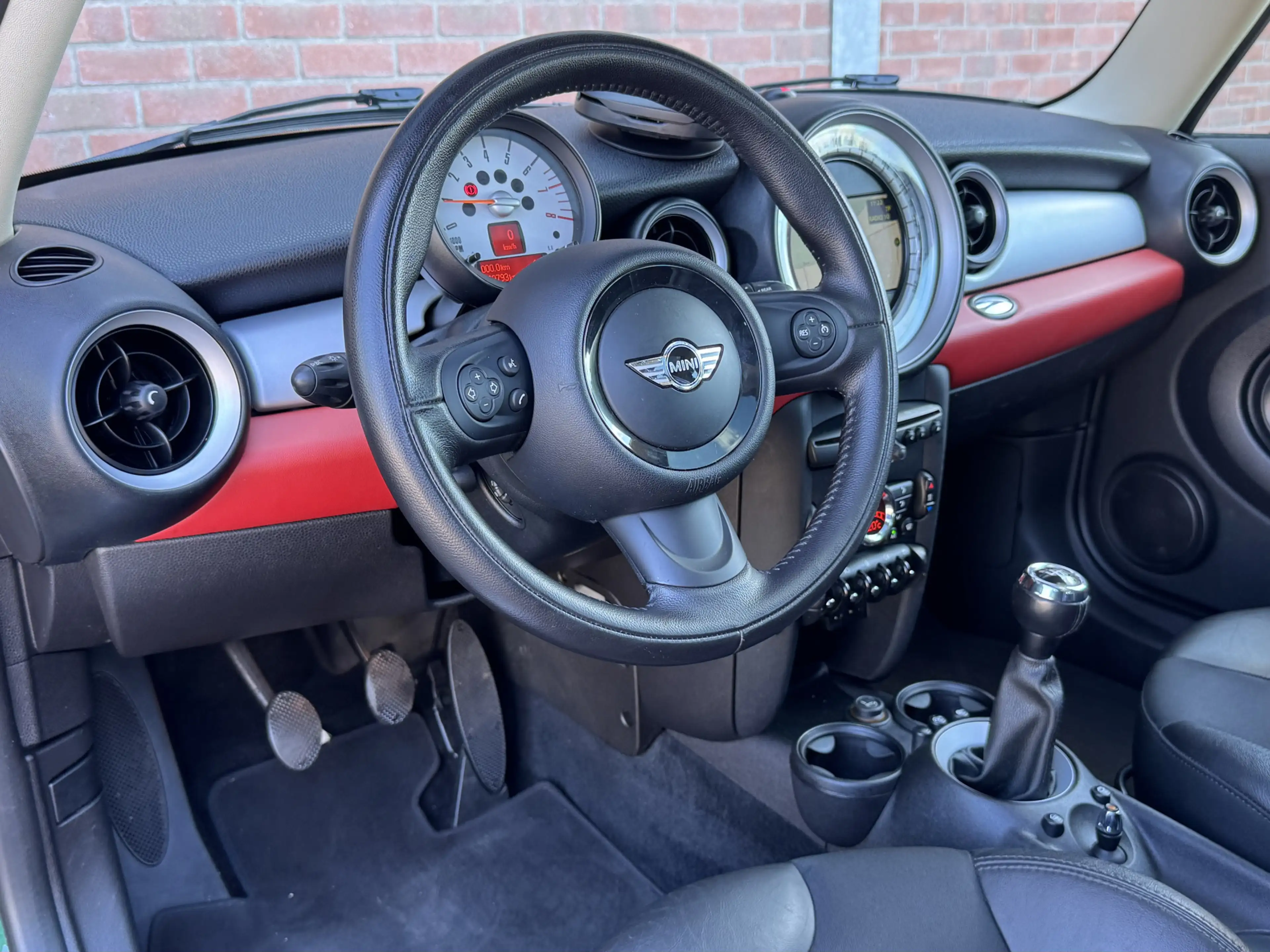 MINI One Clubman 1.6 CHILI | NL-AUTO! | NAVI! | PANODAK! — photo 9