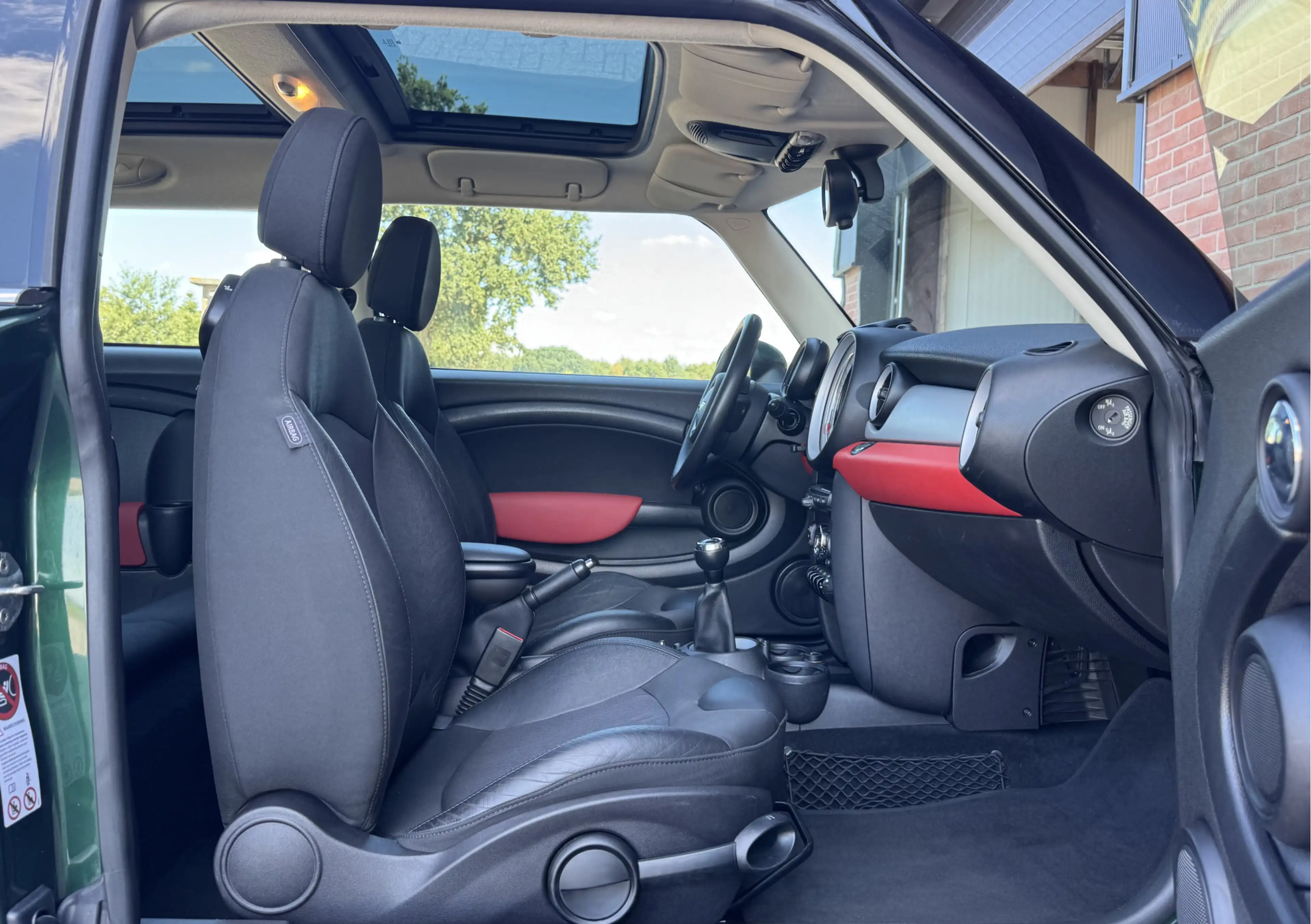 MINI One Clubman 1.6 CHILI | NL-AUTO! | NAVI! | PANODAK! — photo 27