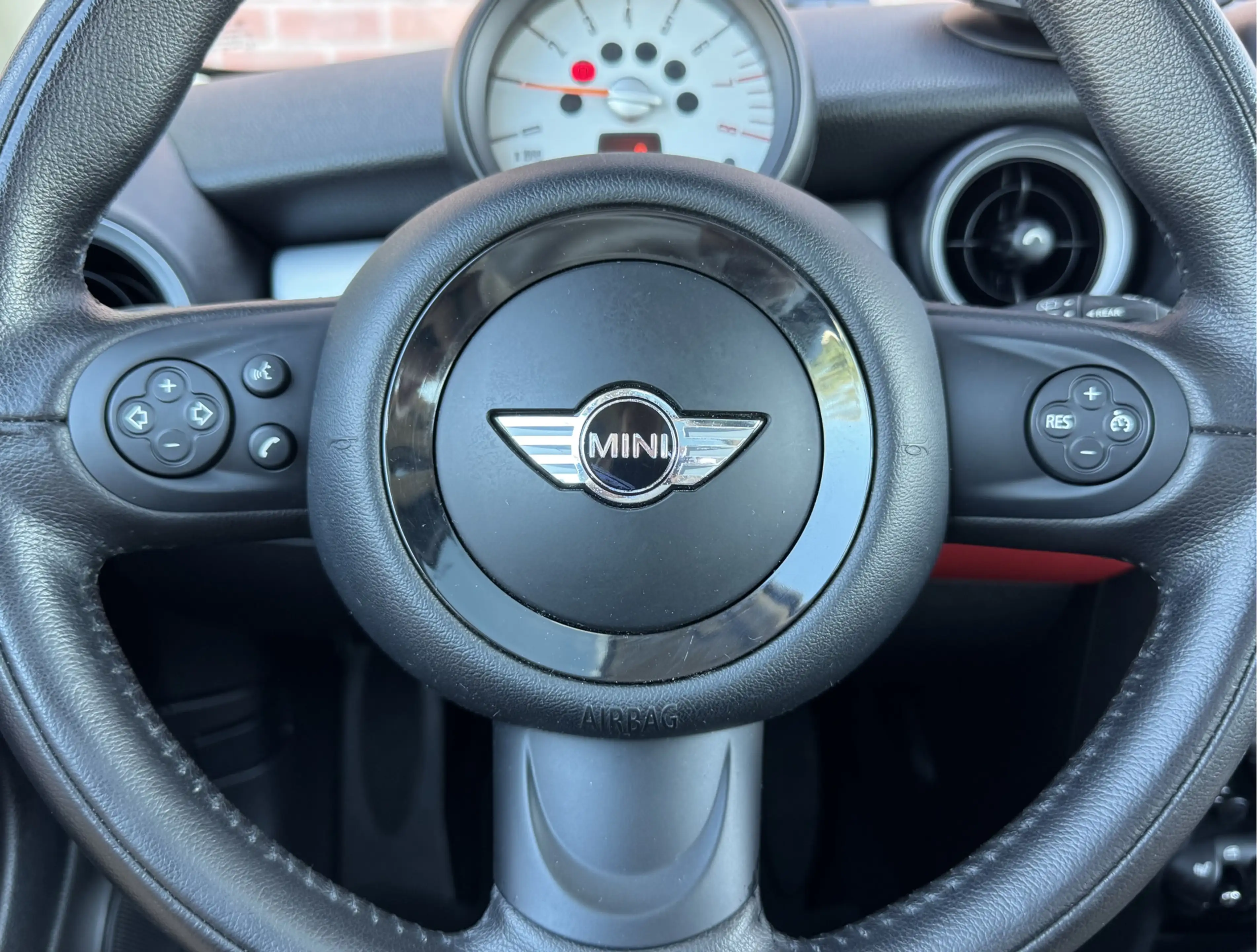 MINI One Clubman 1.6 CHILI | NL-AUTO! | NAVI! | PANODAK! — photo 19