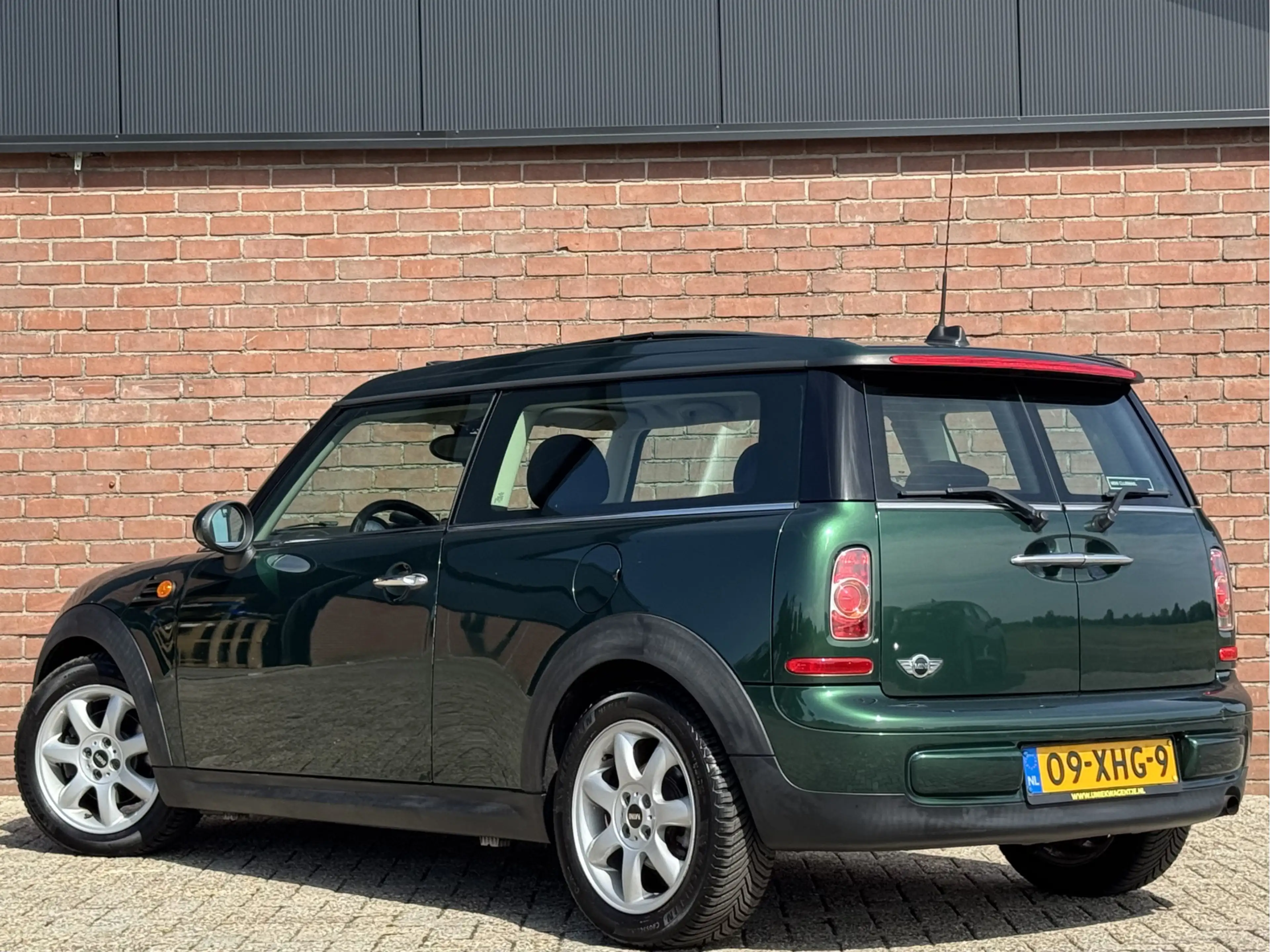 MINI One Clubman 1.6 CHILI | NL-AUTO! | NAVI! | PANODAK! — photo 5