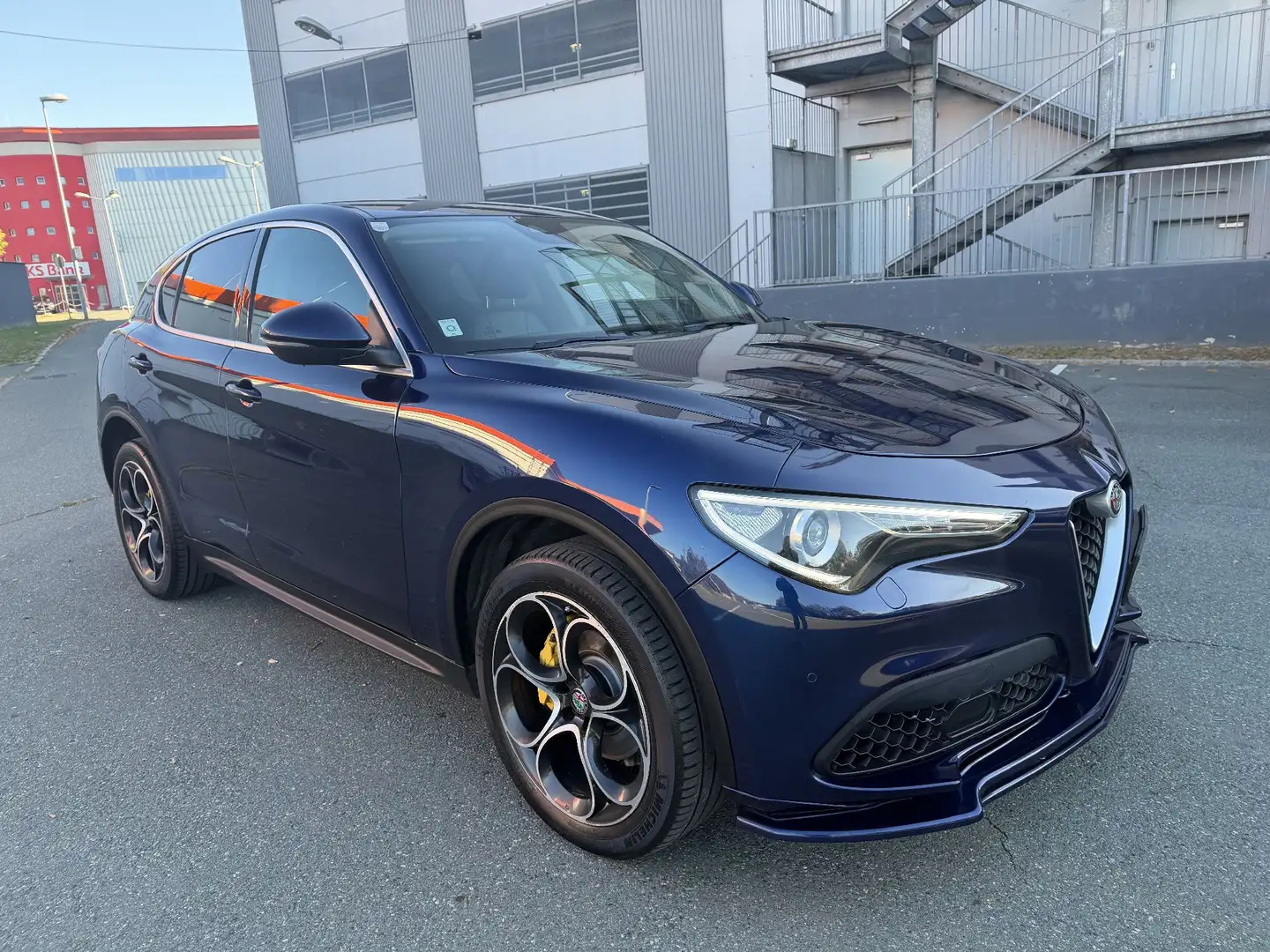 Alfa Romeo Stelvio 2.0 Turbo 16V Super AWD Blau - 2