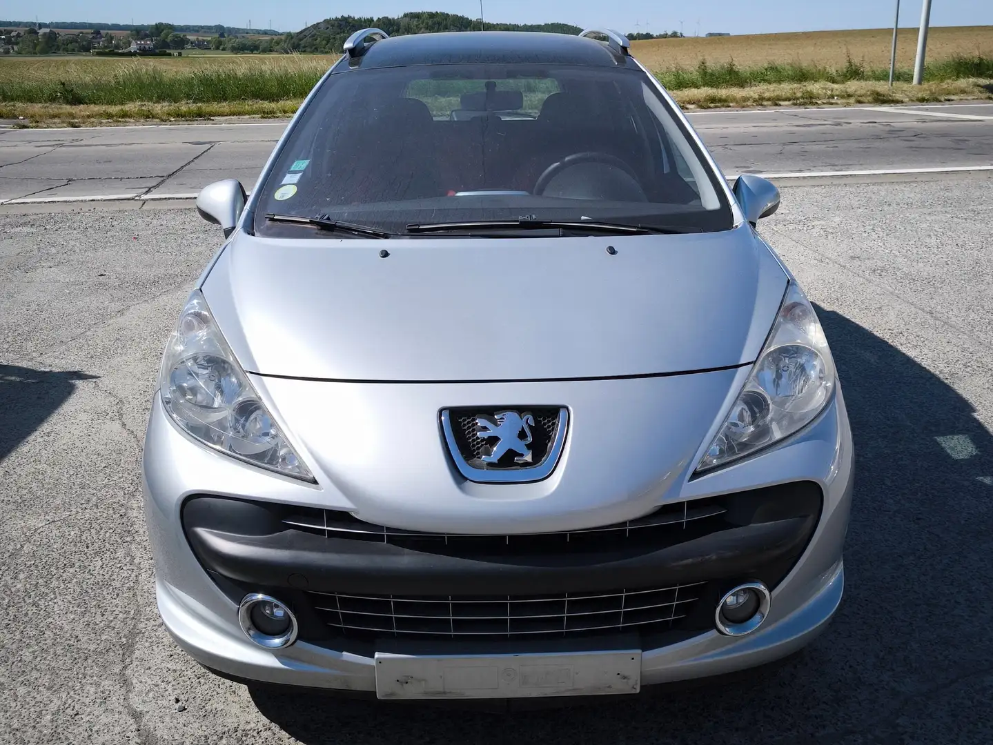 Peugeot 207 Sw 1600 hdi 2013 Grijs - 1