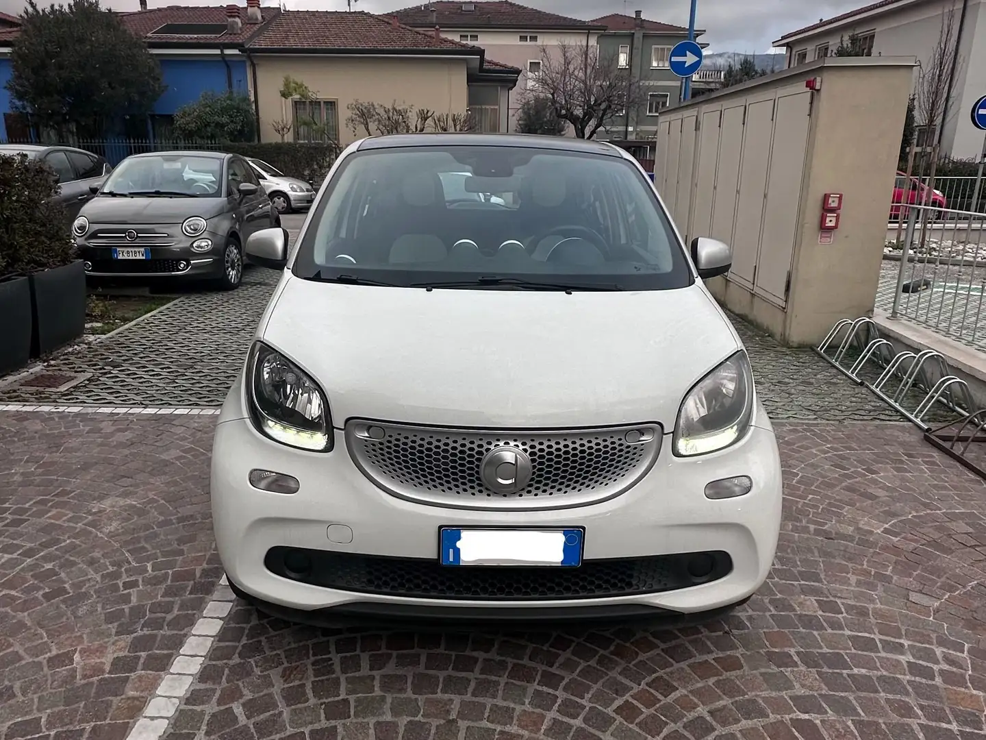 smart forFour Forfour II 2015 1.0 Passion 71cv Bianco - 1