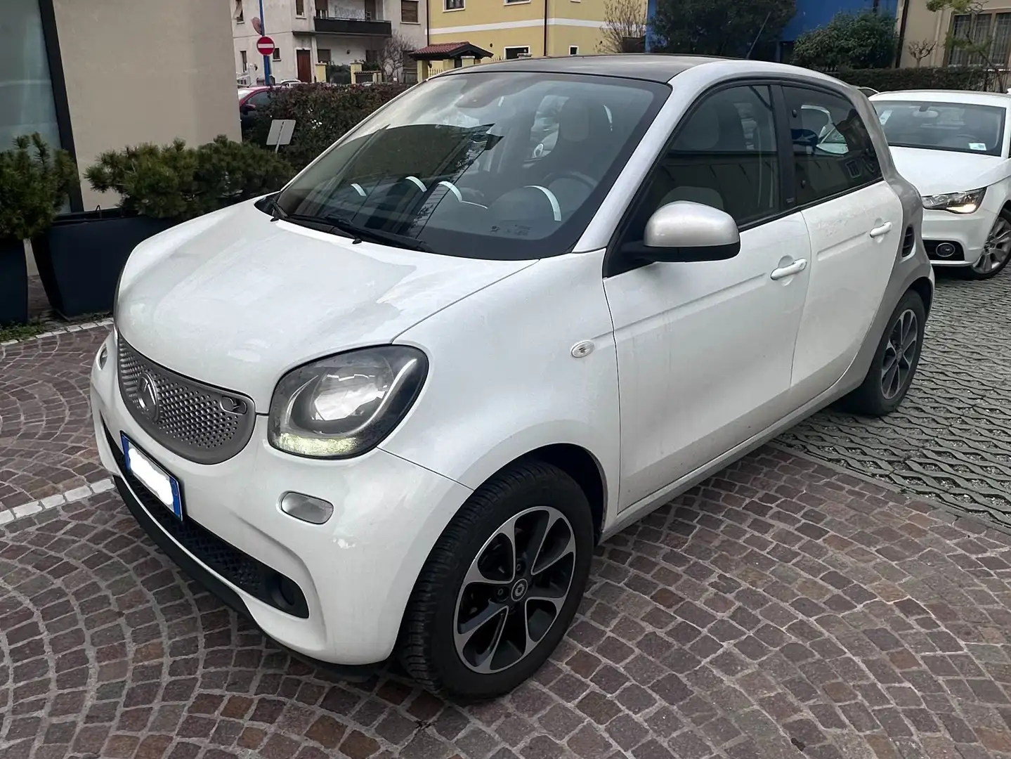 smart forFour Forfour II 2015 1.0 Passion 71cv Bianco - 2