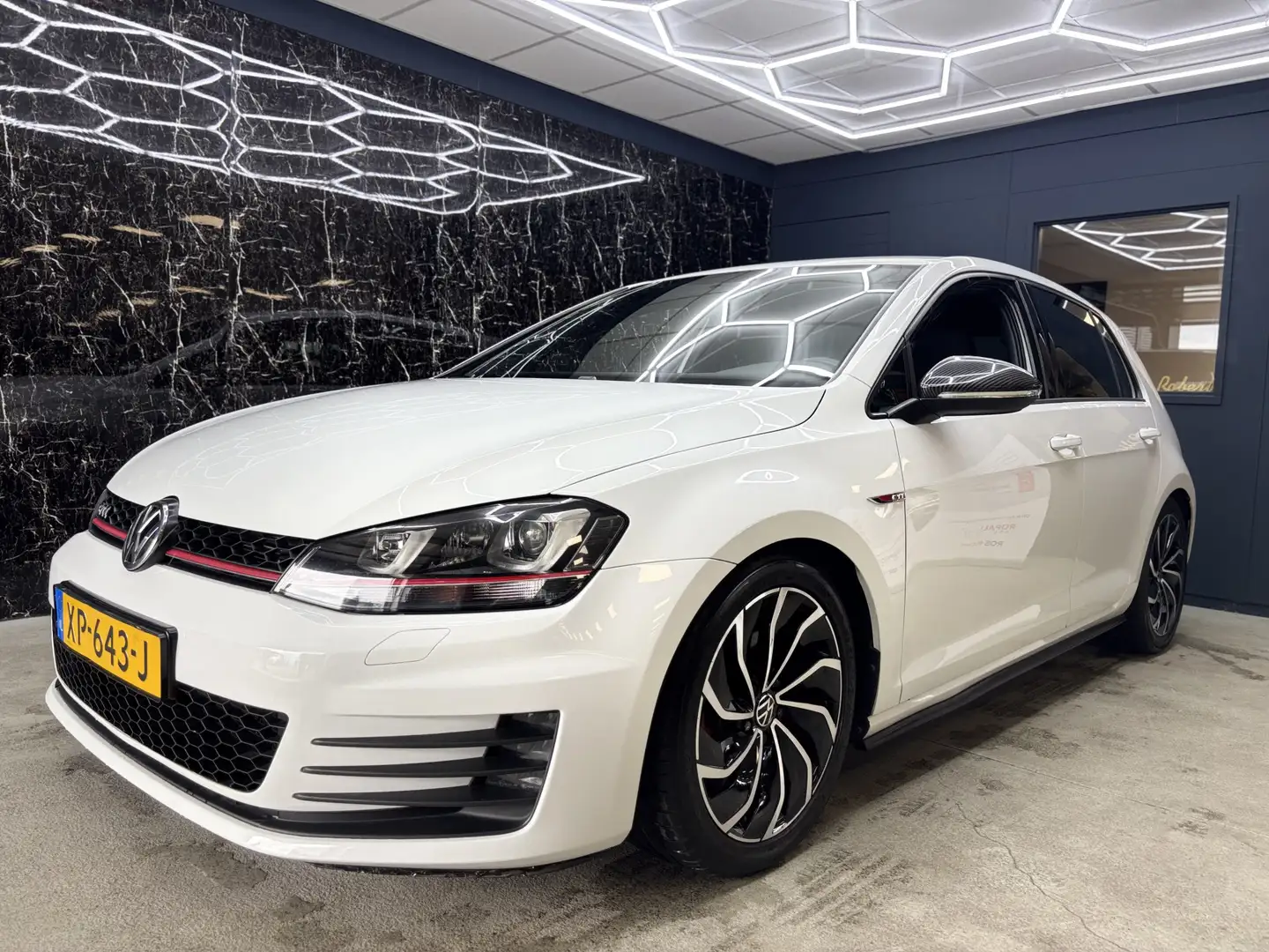 Volkswagen Golf GTI 2.0 220 PK Blanco - 1