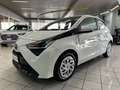 Toyota Aygo Connect 1.0 VVT-i 72 CV x-cool UNICO PROP. IVA ESP Weiß - thumbnail 2