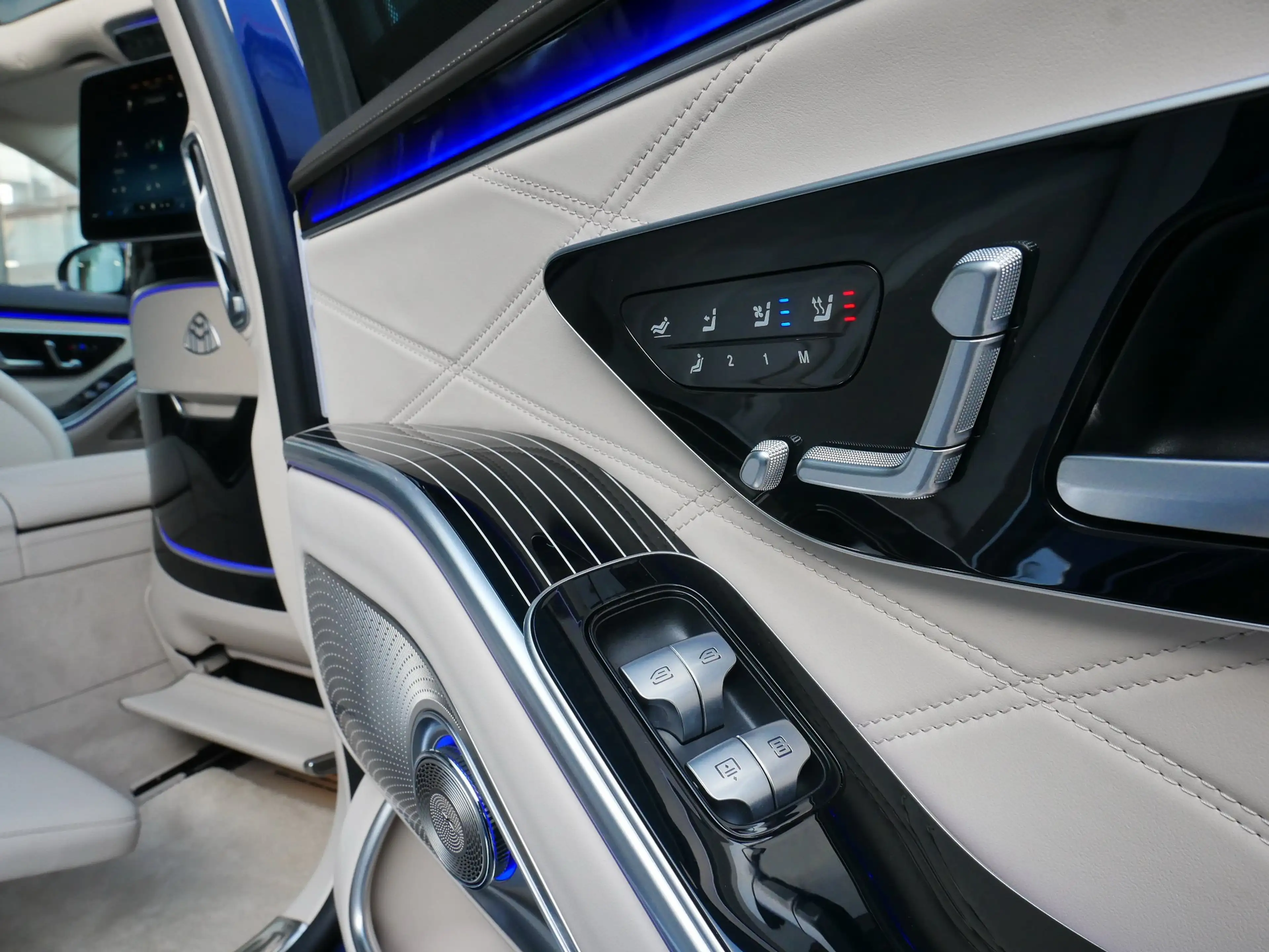 Maybach S 680 V12 Maybach Manufaktur — photo 11