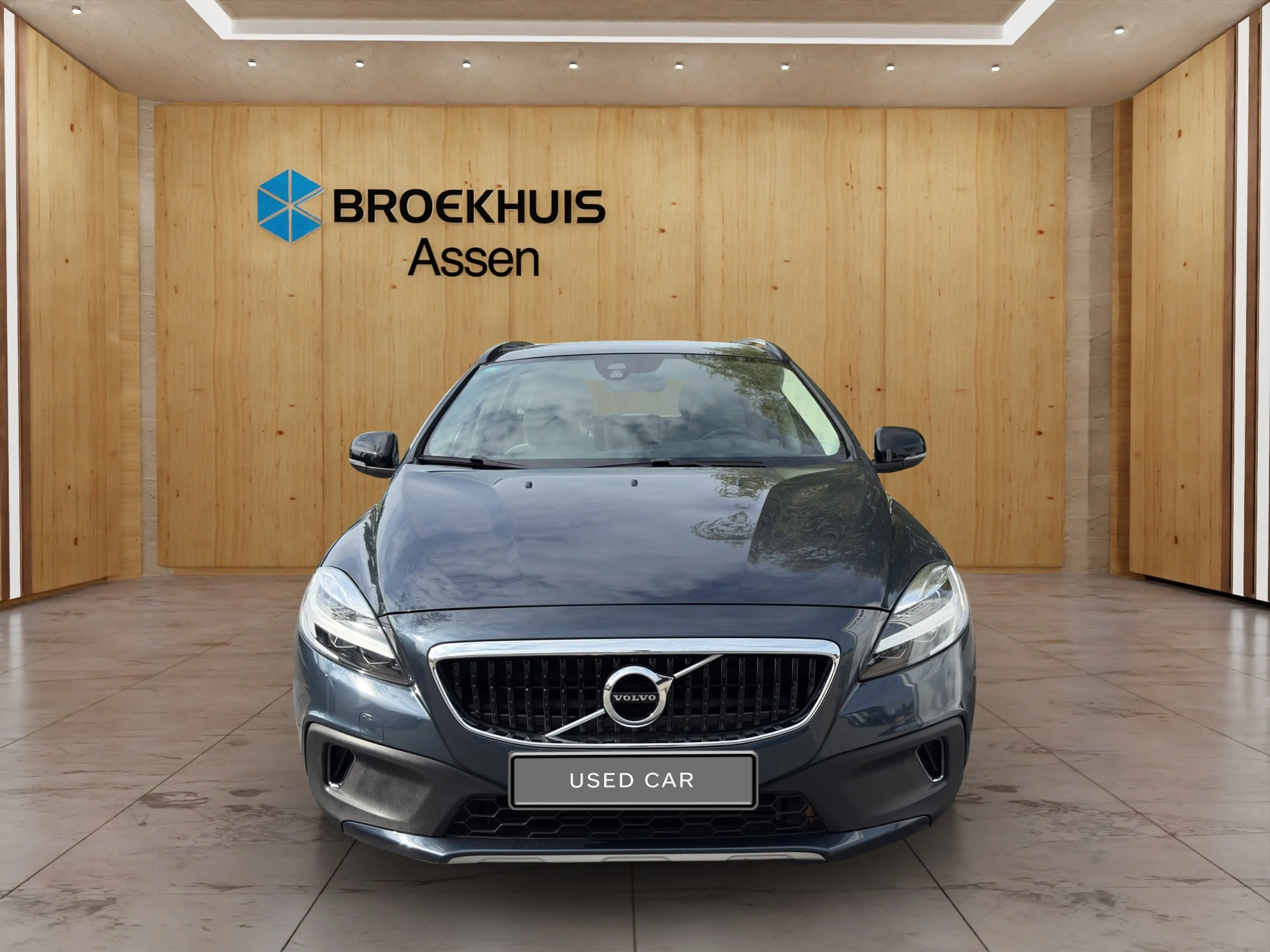 Volvo V40 Cross Country 1.5 T3 Edition+ | Verwarmde Voorstoelen | Camera | — photo 2