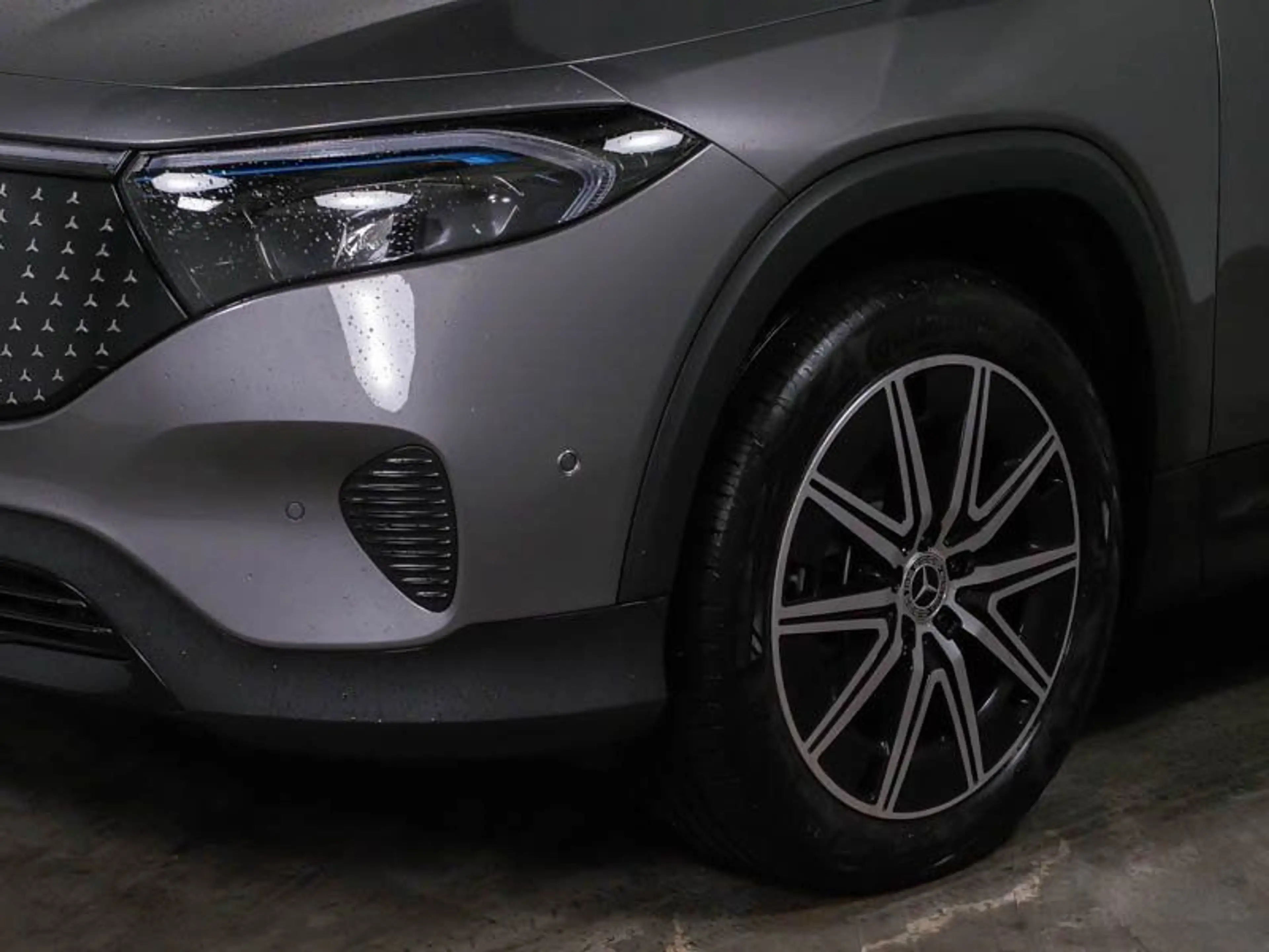 Mercedes-Benz EQB 250 EL-ART-ADV+ PANO 360° 19"AMG BURMESTER — photo 3