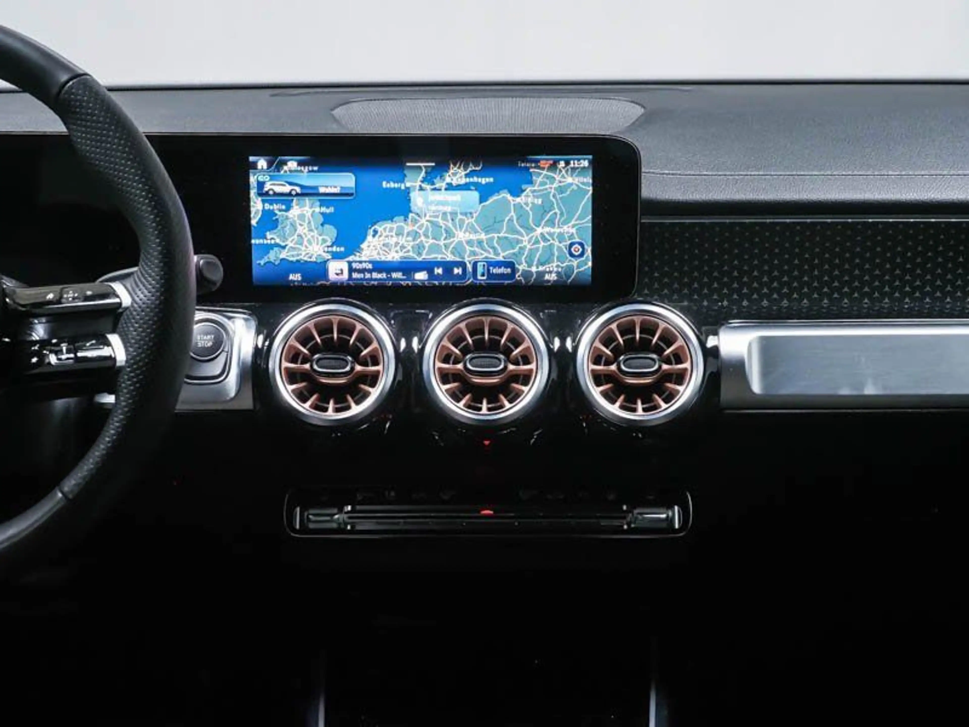 Mercedes-Benz EQB 250 EL-ART-ADV+ PANO 360° 19"AMG BURMESTER — photo 9