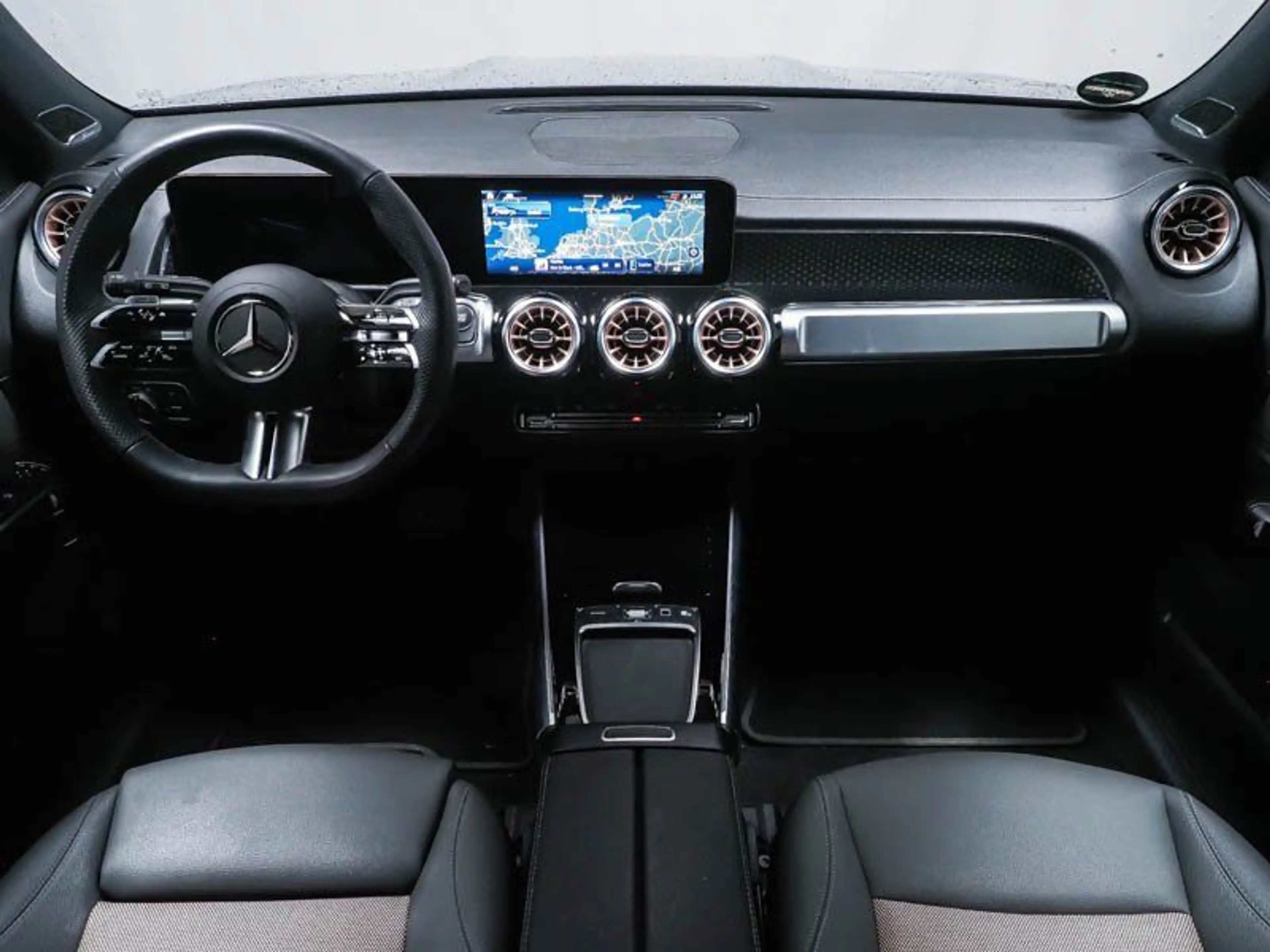 Mercedes-Benz EQB 250 EL-ART-ADV+ PANO 360° 19"AMG BURMESTER — photo 10