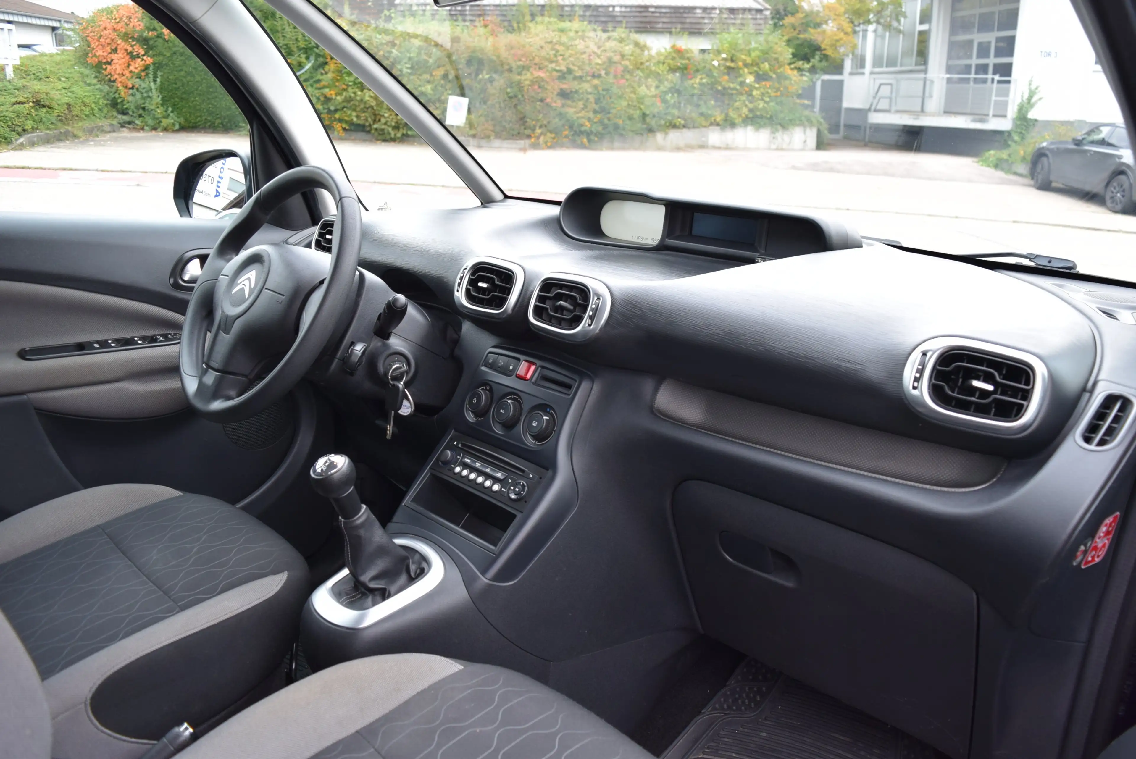 Citroen C3 Picasso Tendance — photo 13