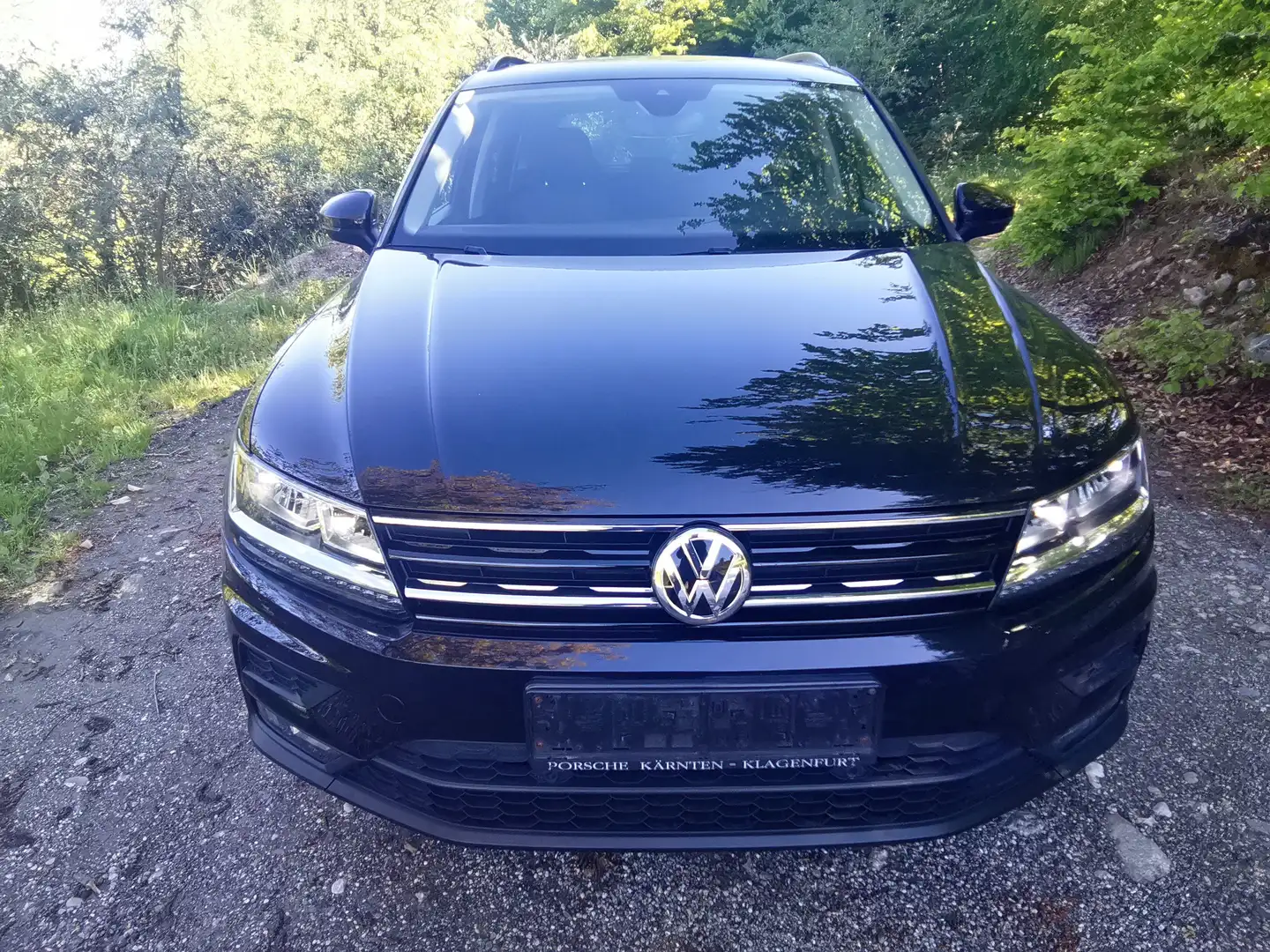Volkswagen Tiguan Schwarz - 2
