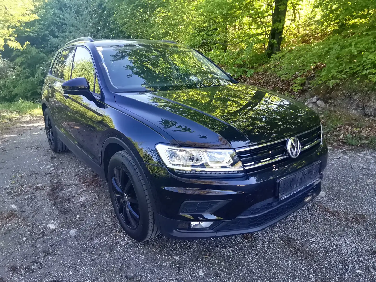Volkswagen Tiguan Schwarz - 1