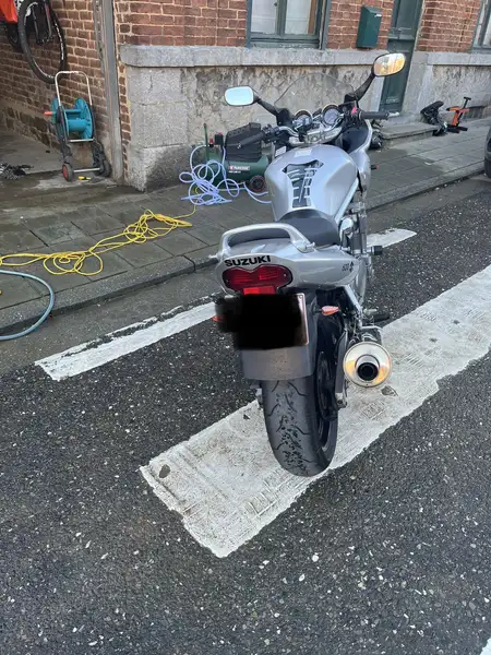 Suzuki Bandit 600 - foto 4