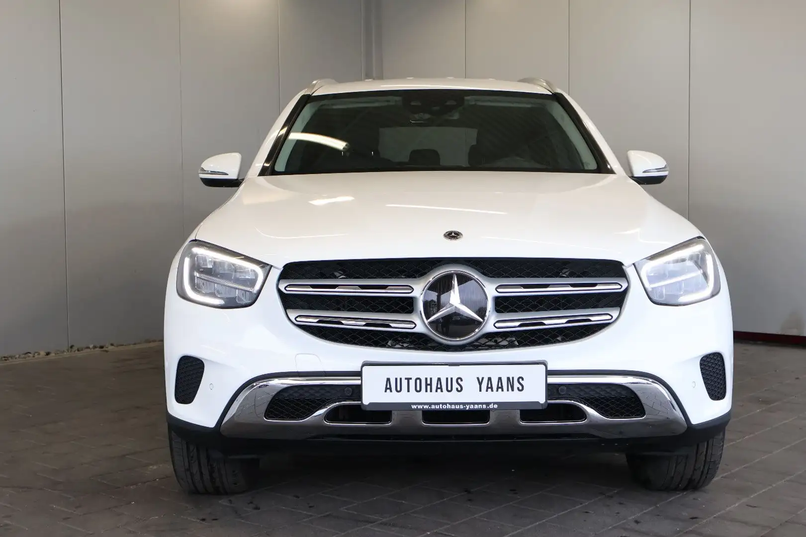 Mercedes-Benz GLC 220 d 4M WIDE+BURM.+DISTR.+STNDHZG+MEM+AHK Weiß - 2