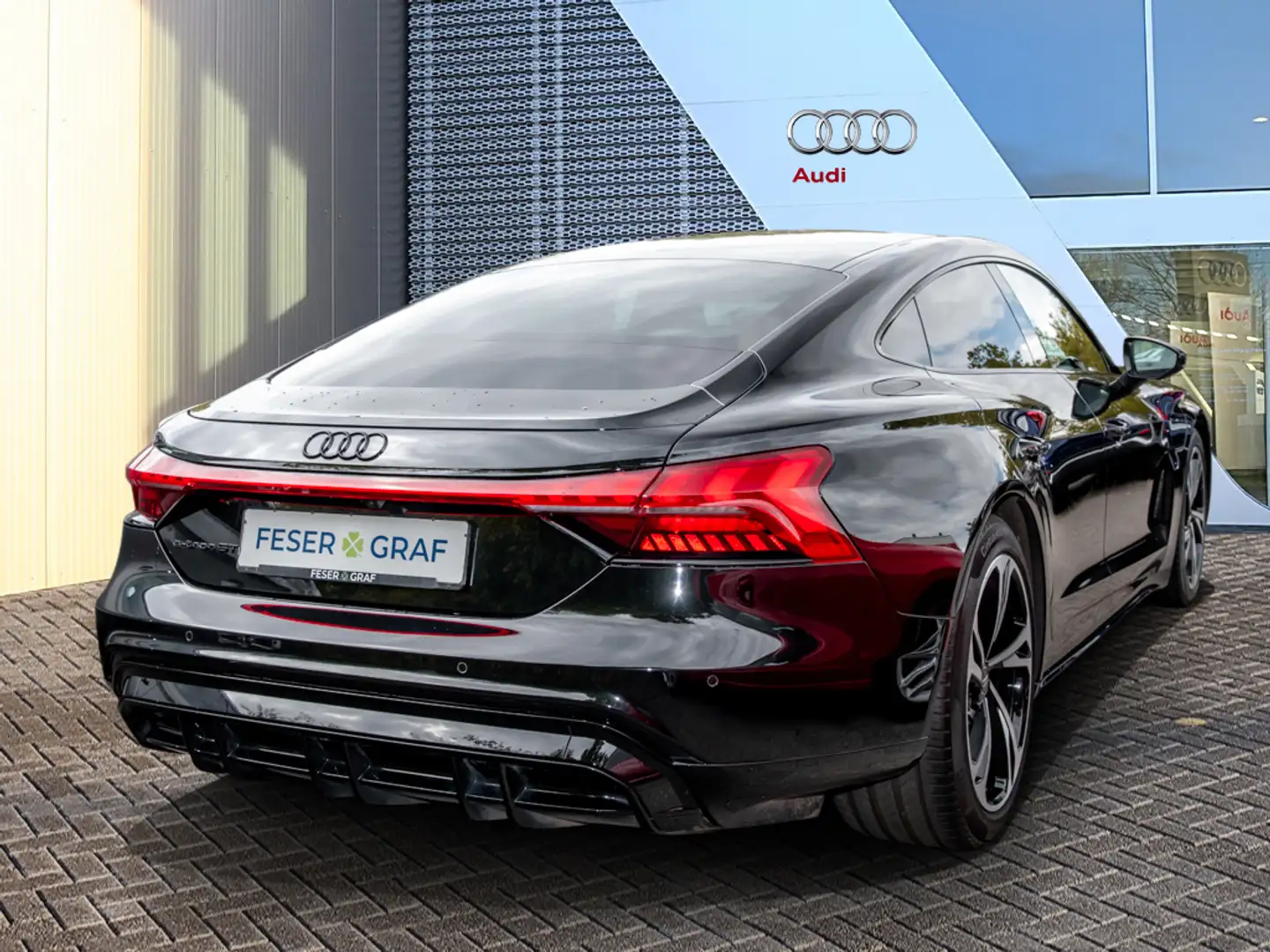 Audi e-tron GT LED/Pano/adAIR/B&O/Kamera/Allradlenk. Schwarz - 2