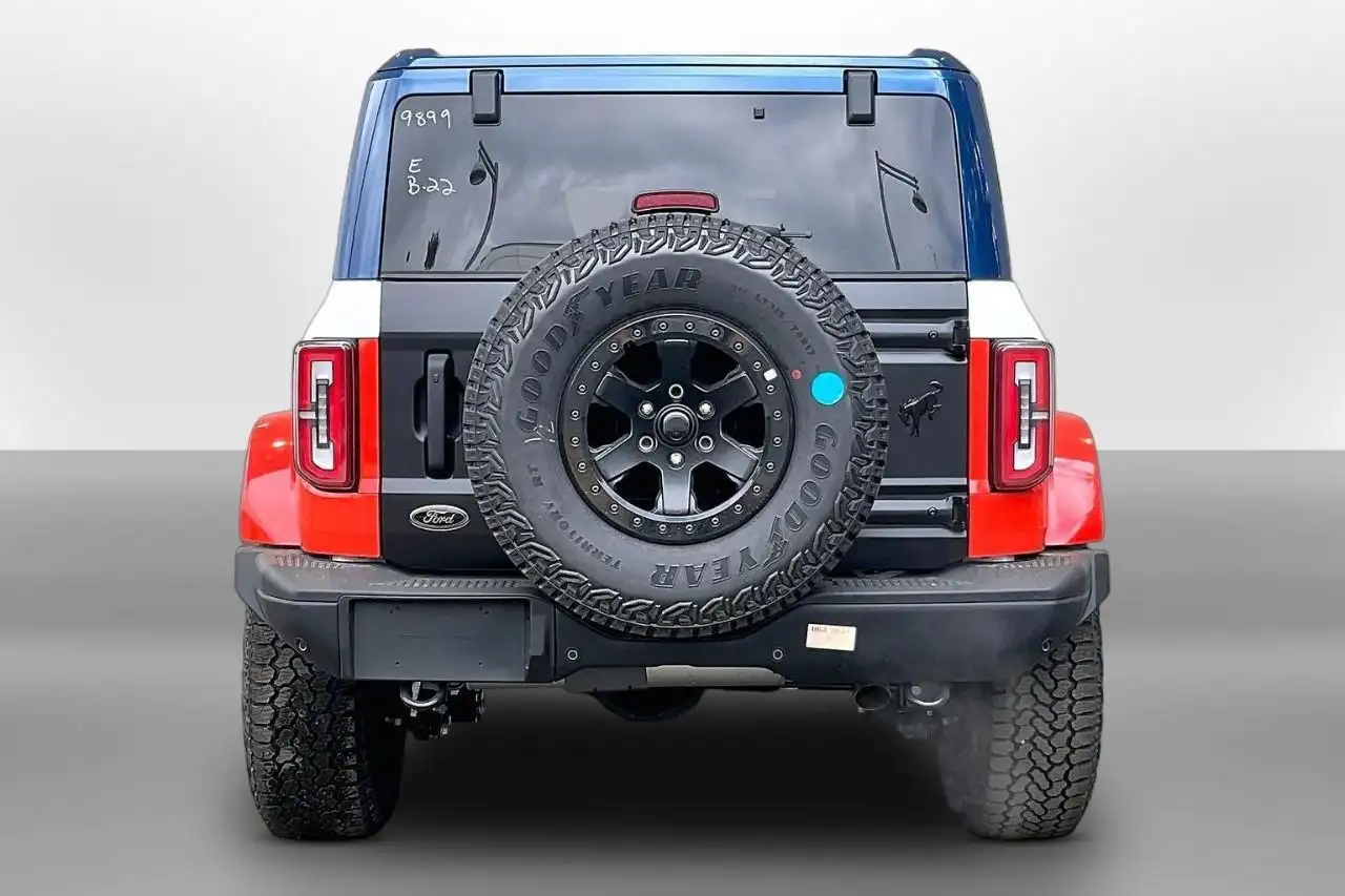 Ford Bronco снимка Ford Bronco