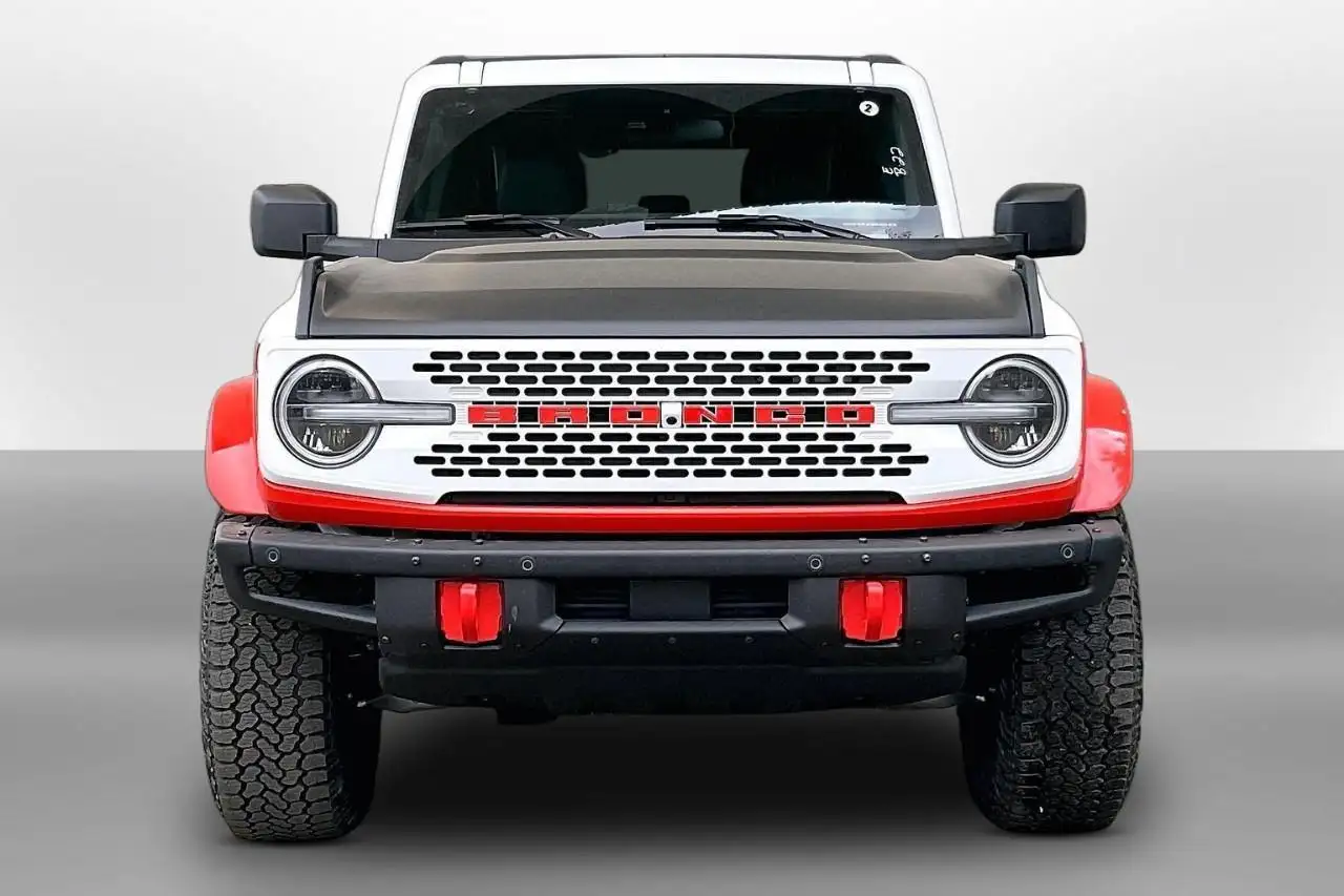 Ford Bronco снимка Ford Bronco