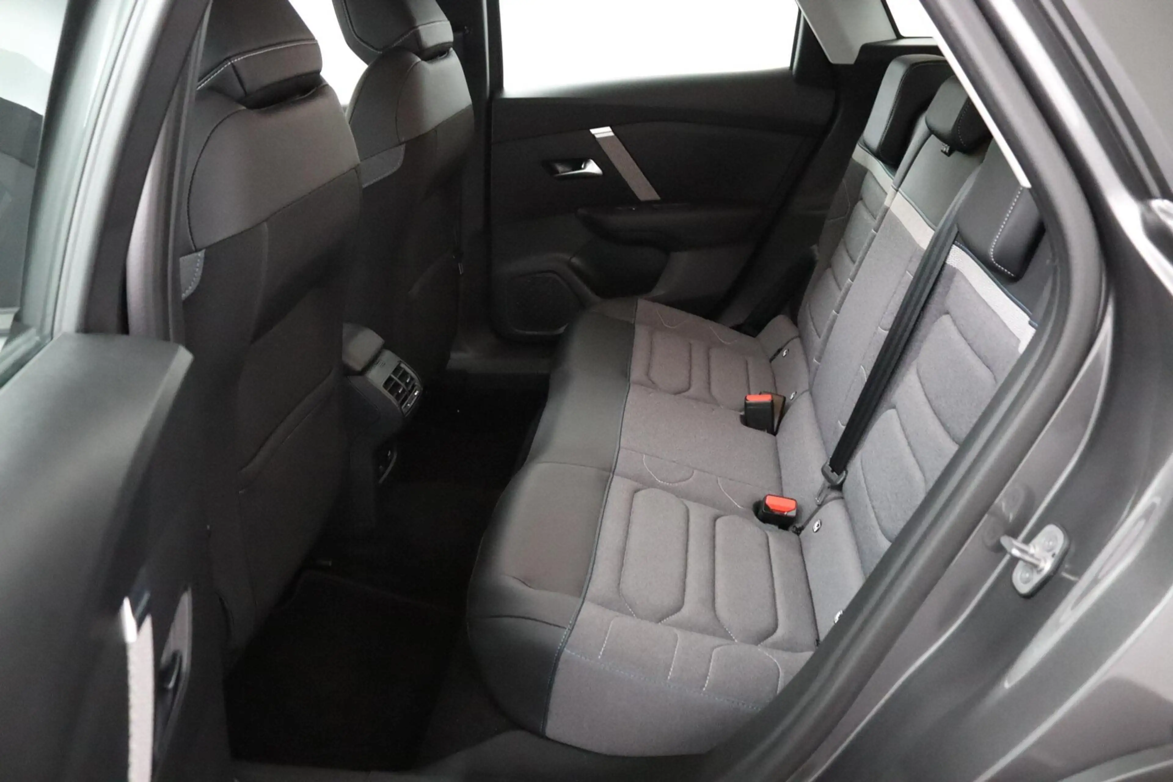 Citroen E-C4 Electric You 50 kWh — photo 5