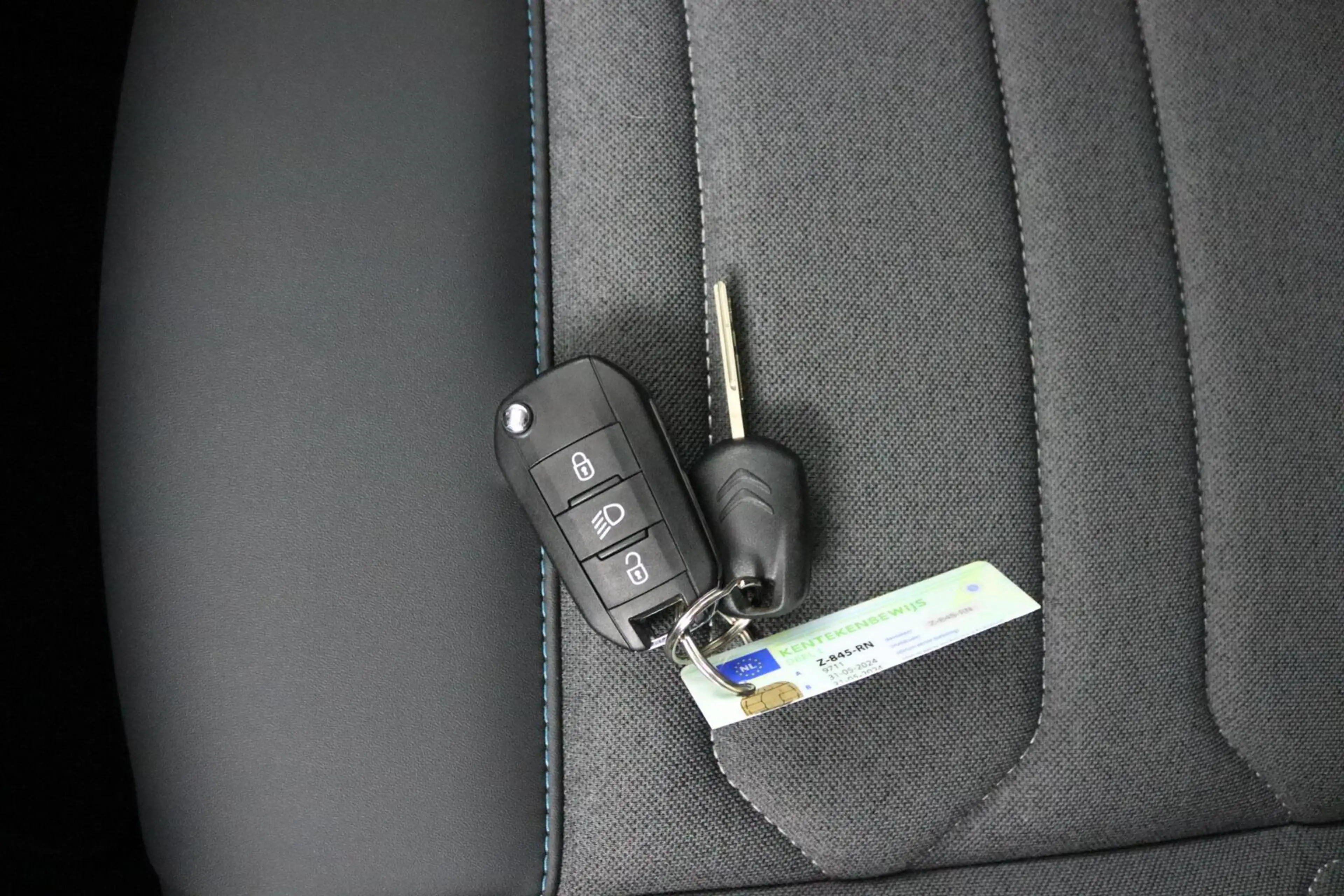 Citroen E-C4 Electric You 50 kWh — photo 44