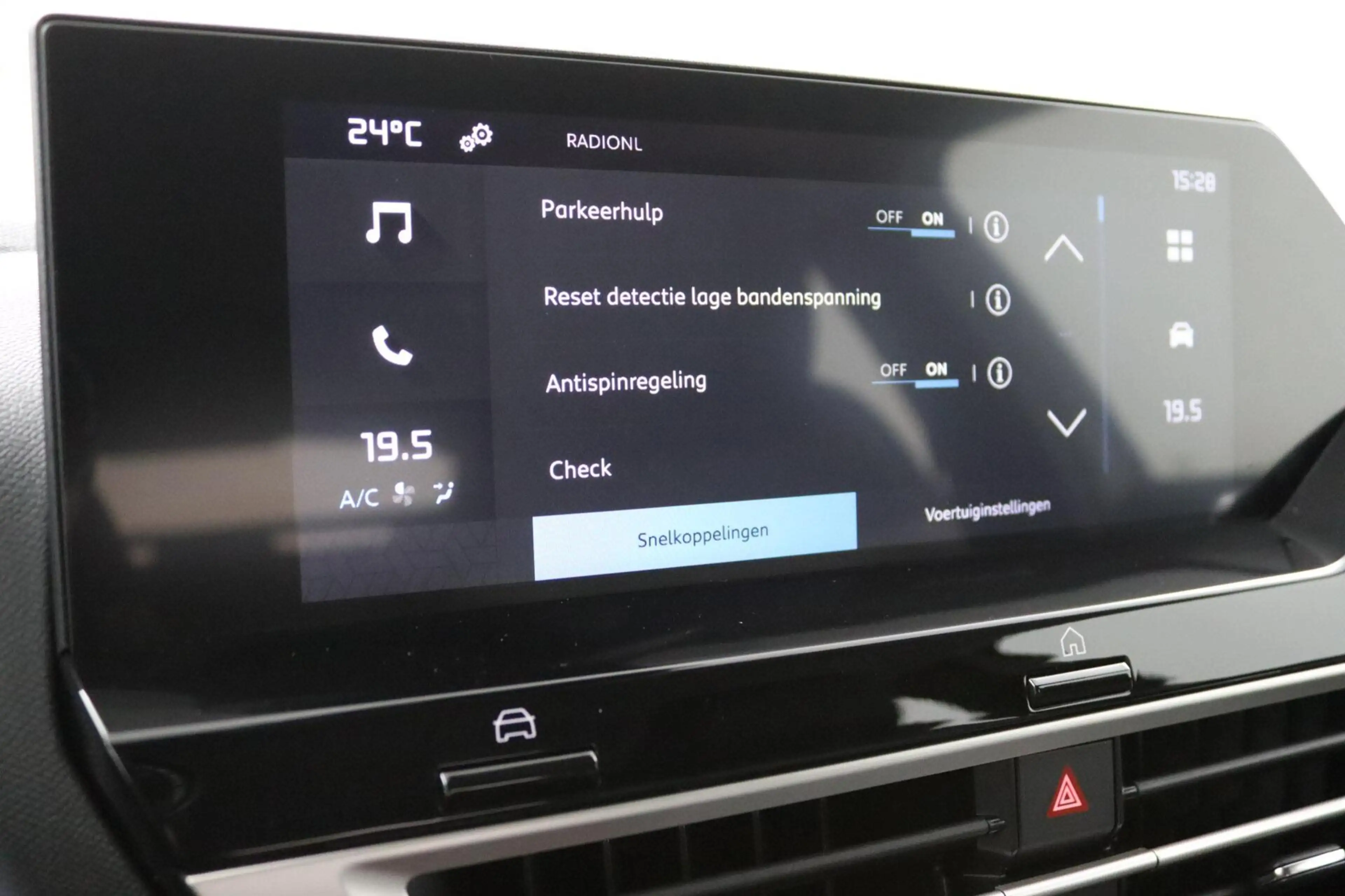 Citroen E-C4 Electric You 50 kWh — photo 25