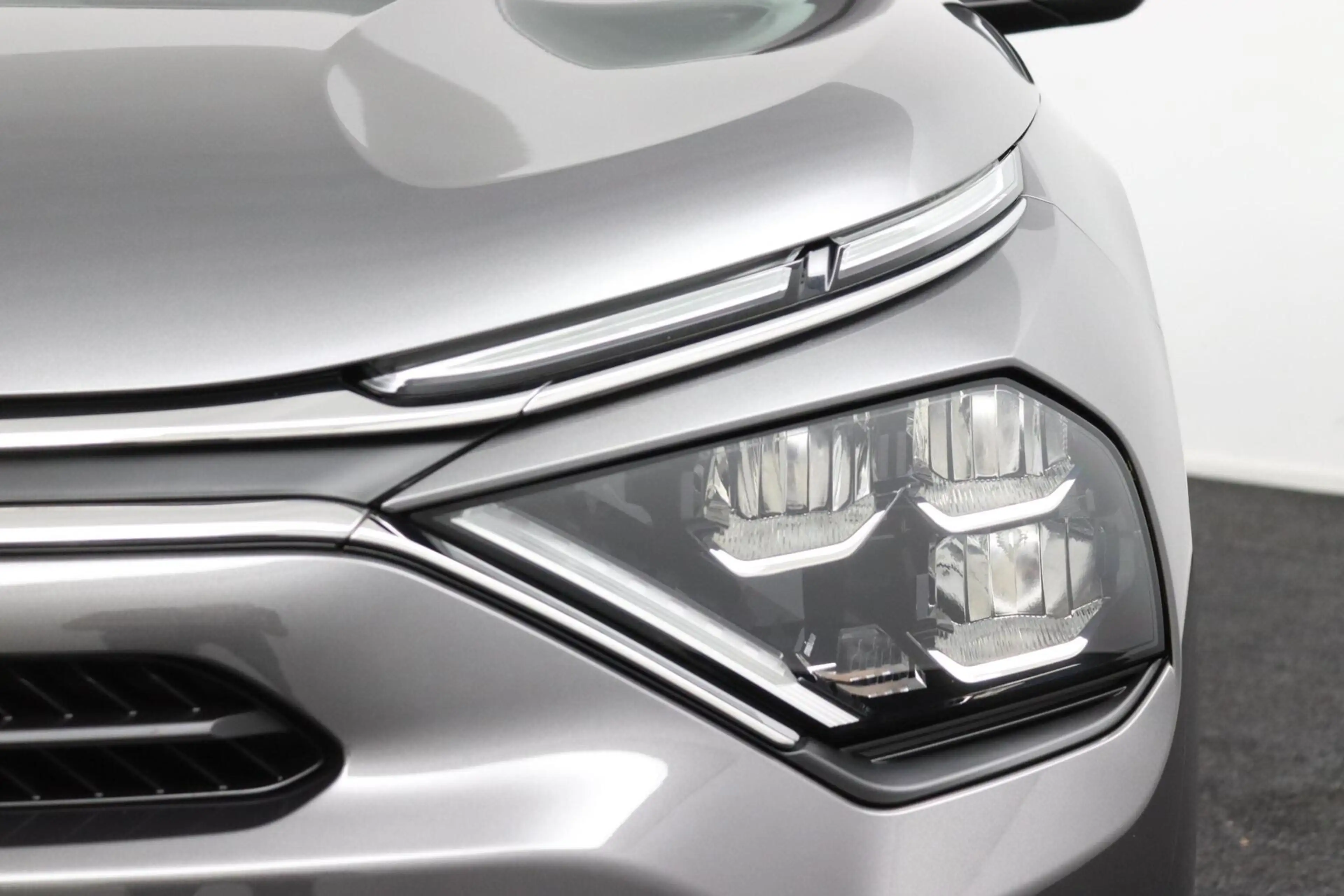 Citroen E-C4 Electric You 50 kWh — photo 34