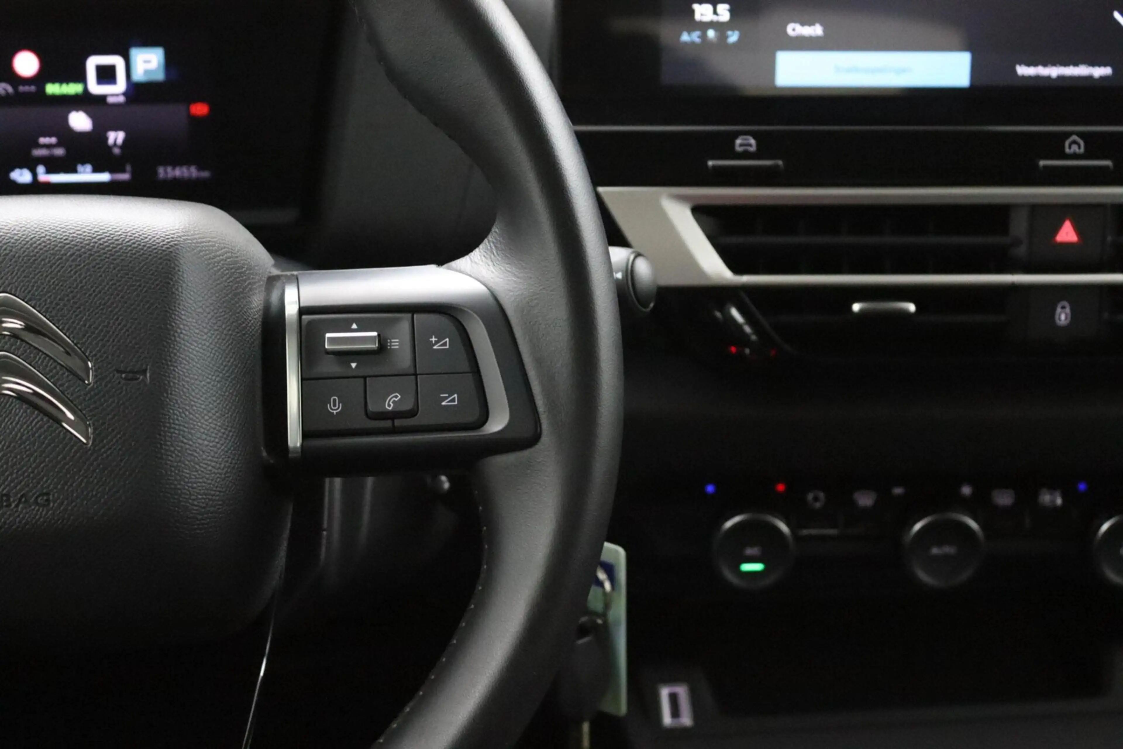 Citroen E-C4 Electric You 50 kWh — photo 20