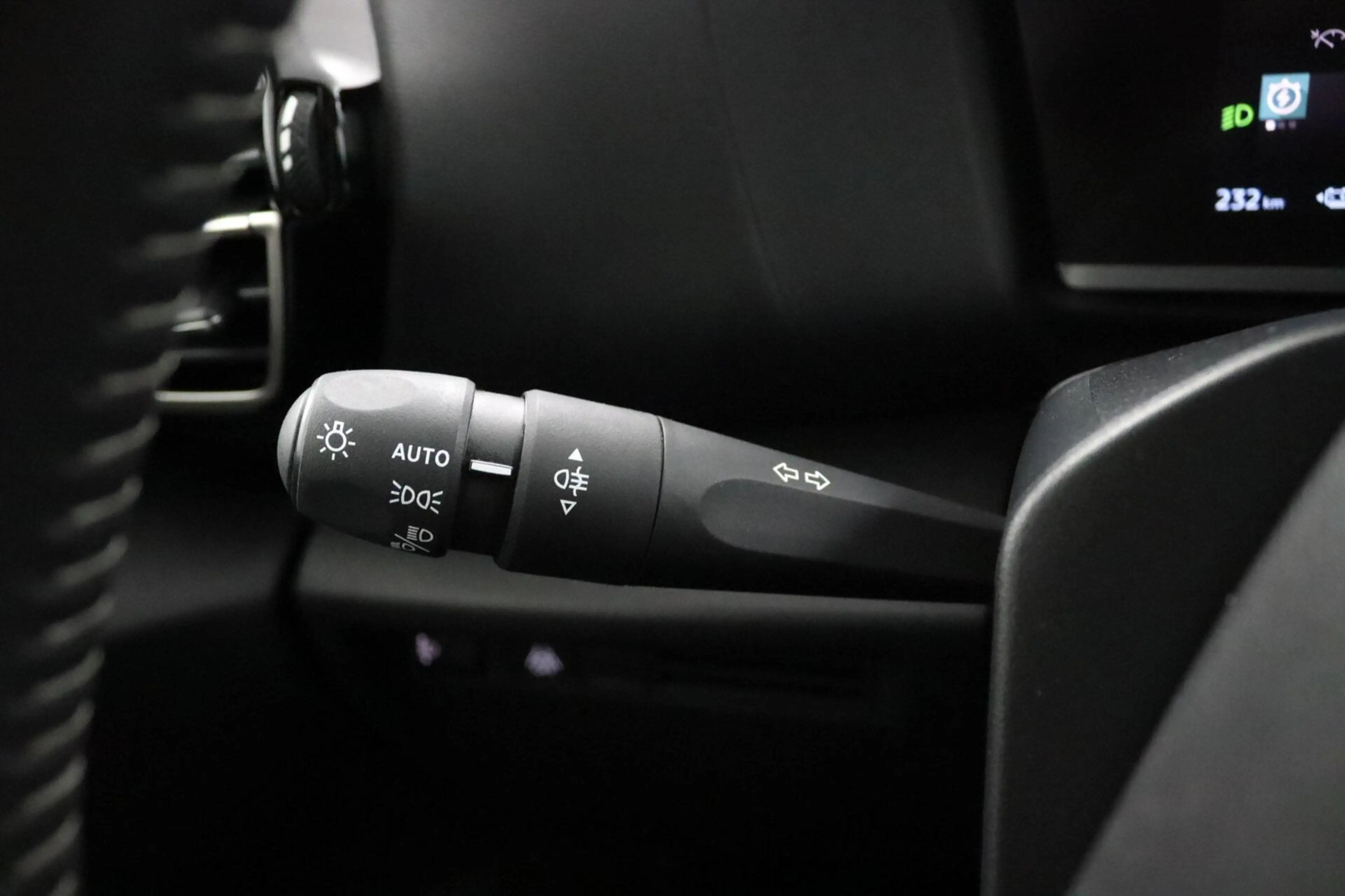 Citroen E-C4 Electric You 50 kWh — photo 18
