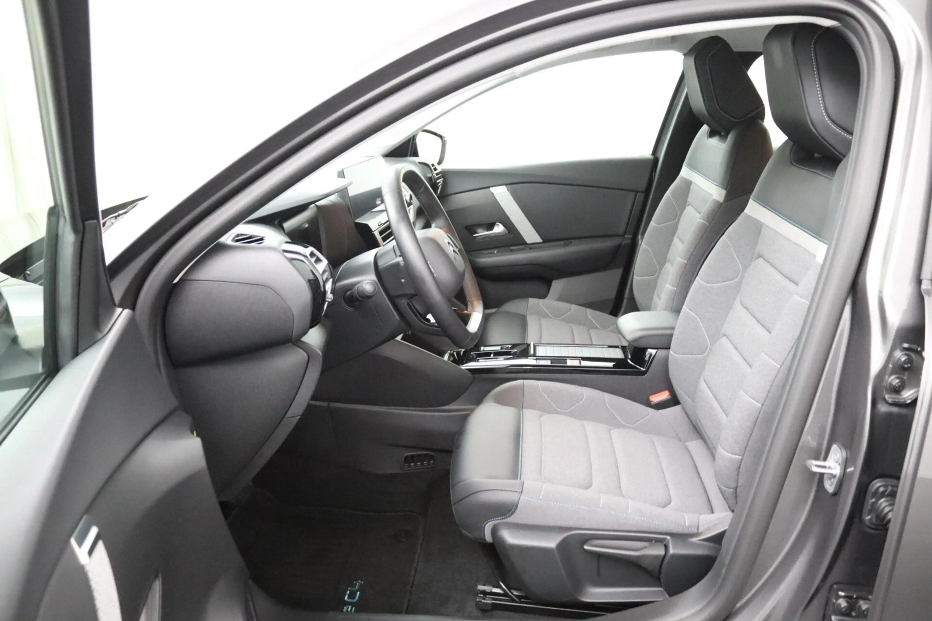 Citroen E-C4 Electric You 50 kWh — photo 4