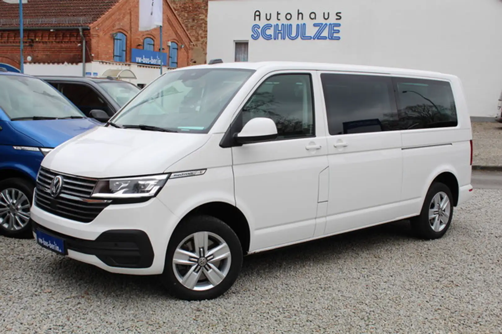 Volkswagen T6.1 Multivan LR lang 150PS DSG LED Navi ACC AHK Wit - 1