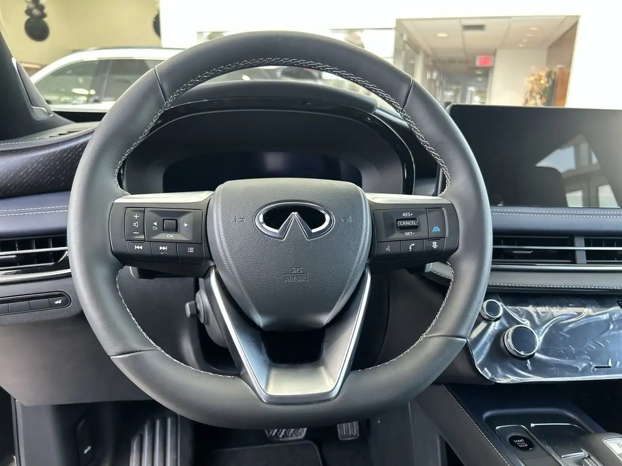 Infiniti QX60 снимка Infiniti QX60