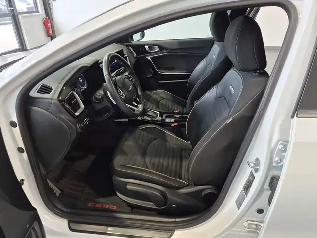 Kia Ceed view 8