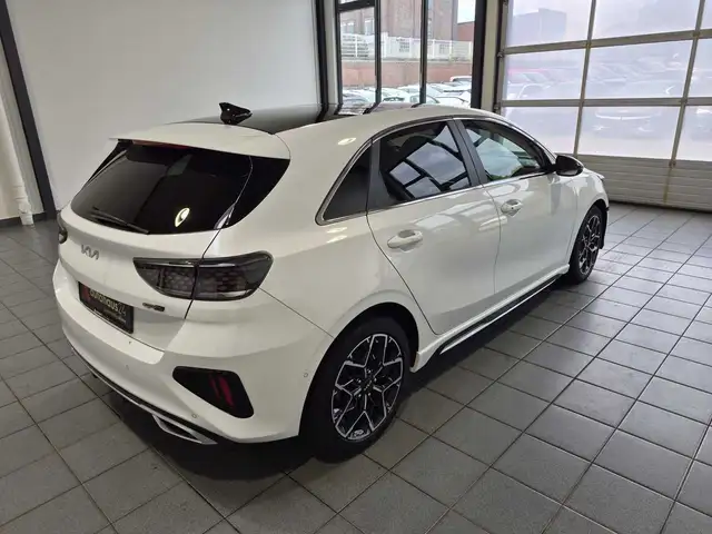 Kia Ceed view 5