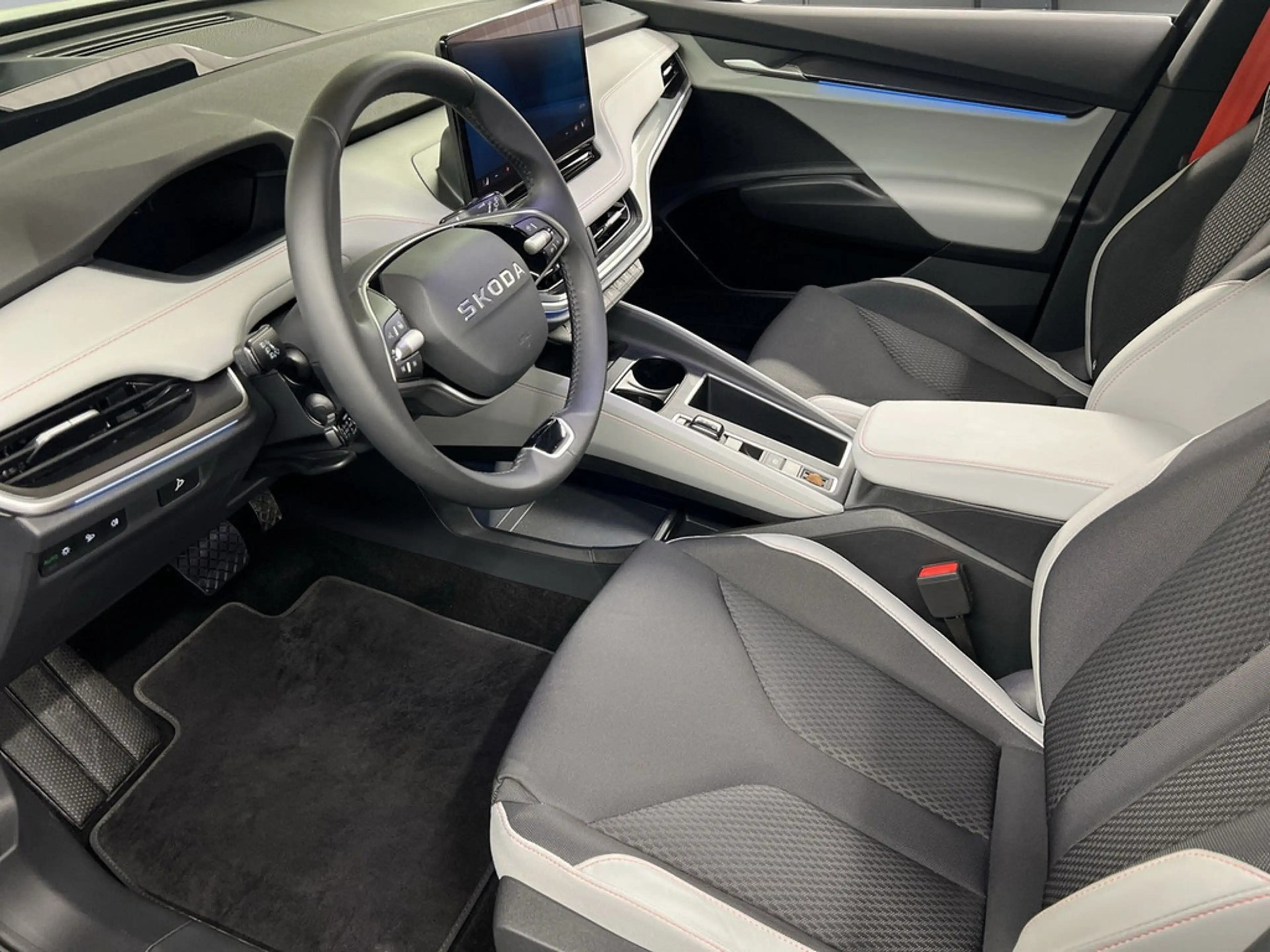 Skoda Elroq PYL10.2024-> 85 Lodge MATRIX*STNDHZ*LNK — photo 10