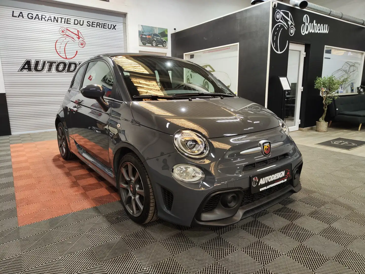 Abarth 595C 1.4 Turbo 16V T-Jet 145 ch BVM5 Gris - 1