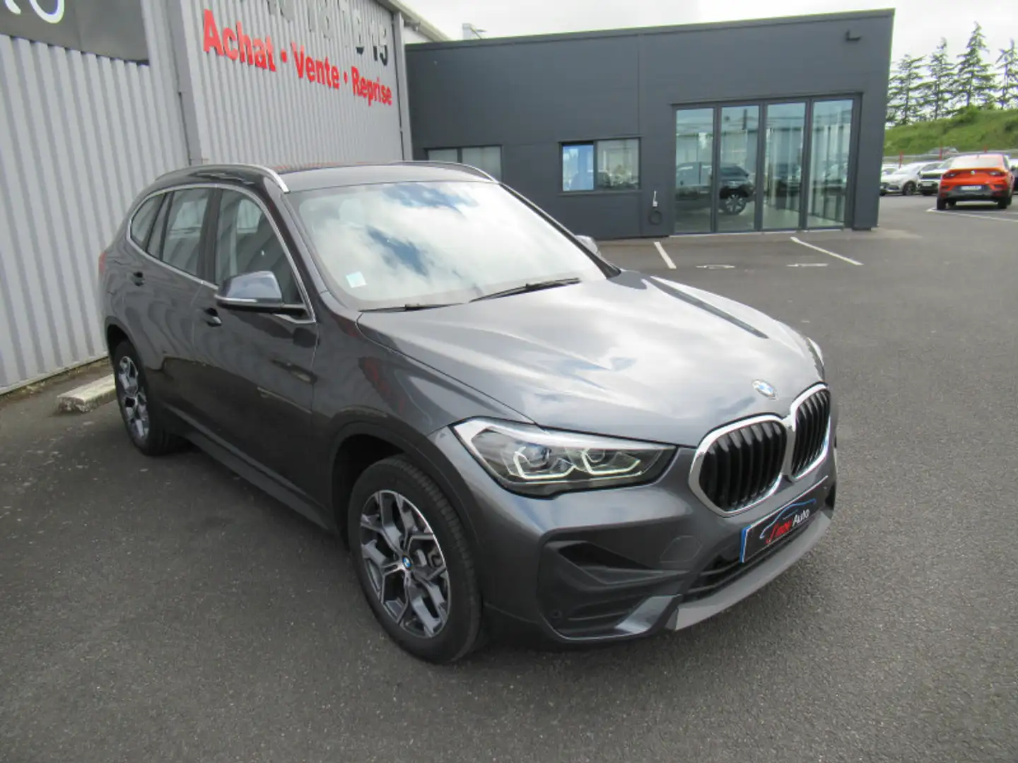BMW X1 (F48) SDRIVE18IA 136CH BUSINESS DESIGN DKG7 Gris - 2