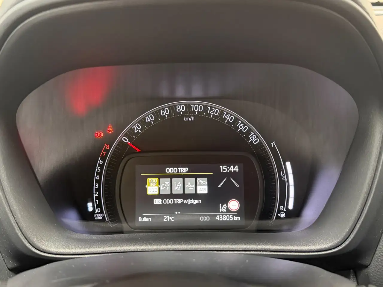 Toyota Aygo X 1.0 VVT-i MT first CAMERA 17'' CLIMATE CONTR, миниатюра 25