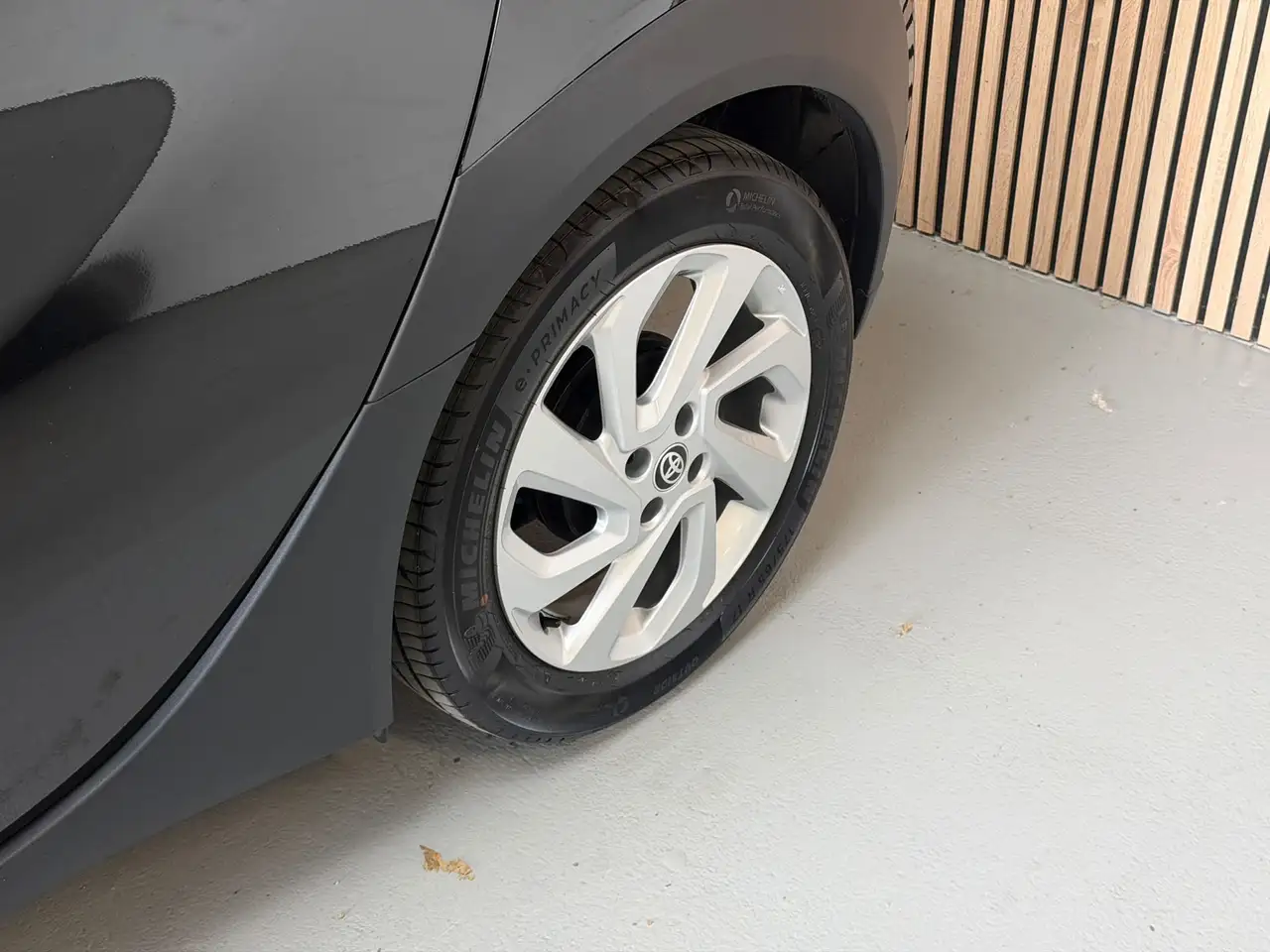 Toyota Aygo X 1.0 VVT-i MT first CAMERA 17'' CLIMATE CONTR, миниатюра 16
