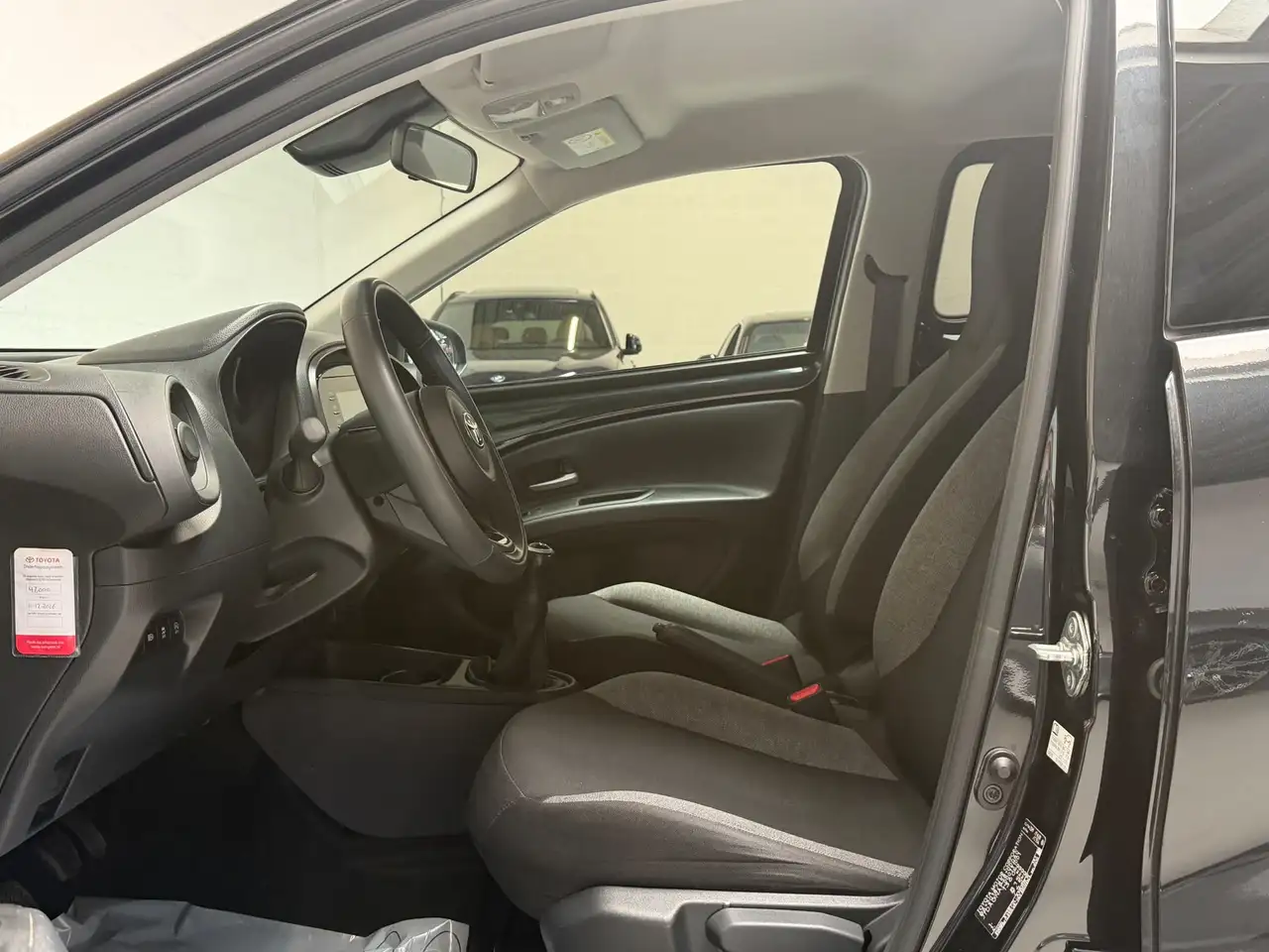 Toyota Aygo X 1.0 VVT-i MT first CAMERA 17'' CLIMATE CONTR, миниатюра 3