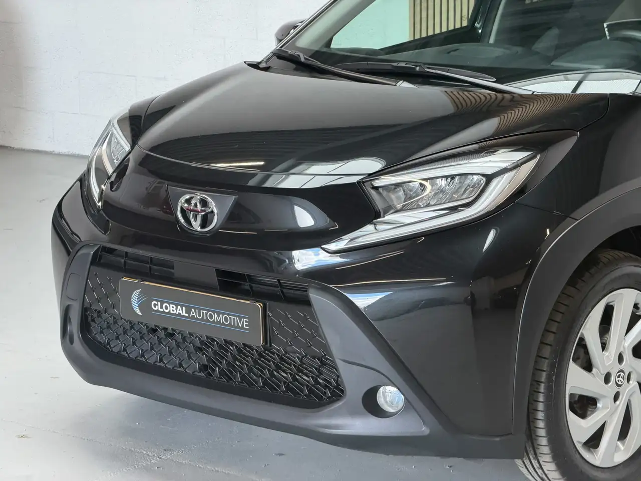 Toyota Aygo X 1.0 VVT-i MT first CAMERA 17'' CLIMATE CONTR, миниатюра 18
