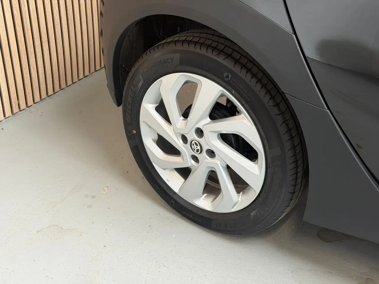 Toyota Aygo X 1.0 VVT-i MT first CAMERA 17'' CLIMATE CONTR, миниатюра 8