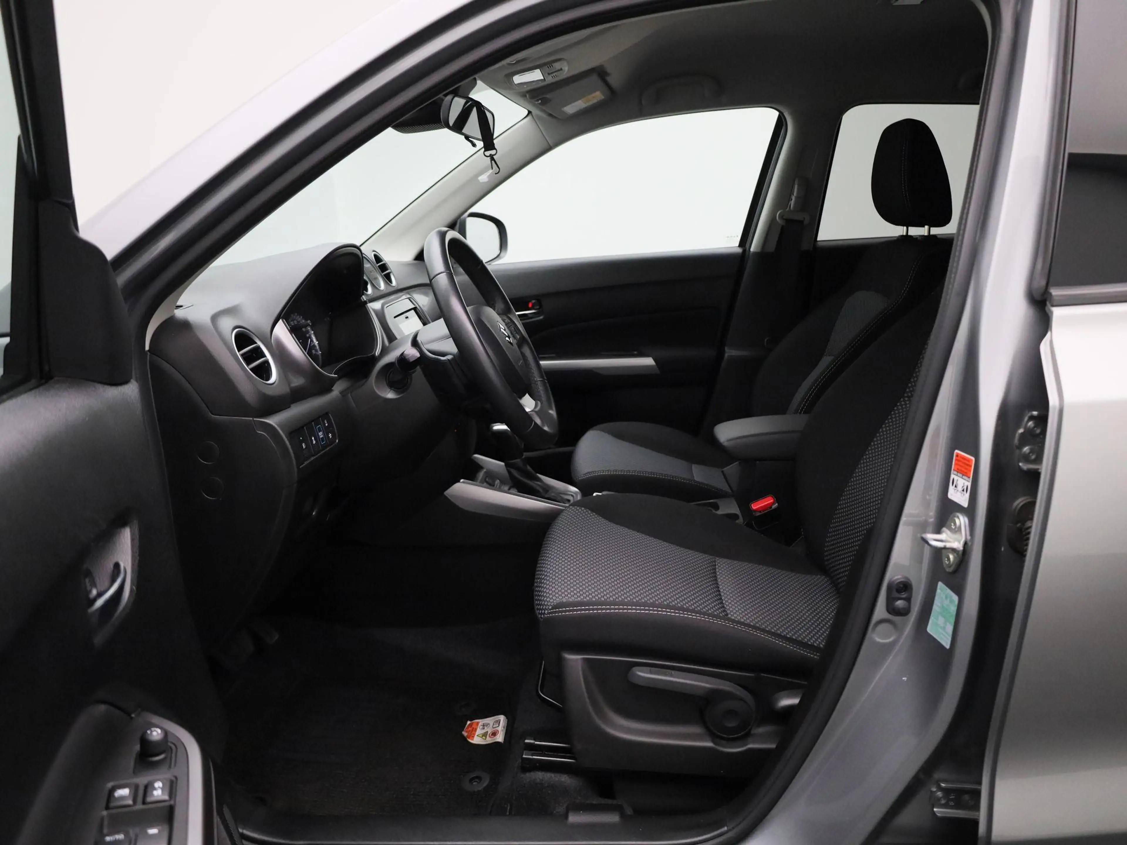 Suzuki Grand Vitara 1.5 Luxe+ 2WD A/T — photo 11