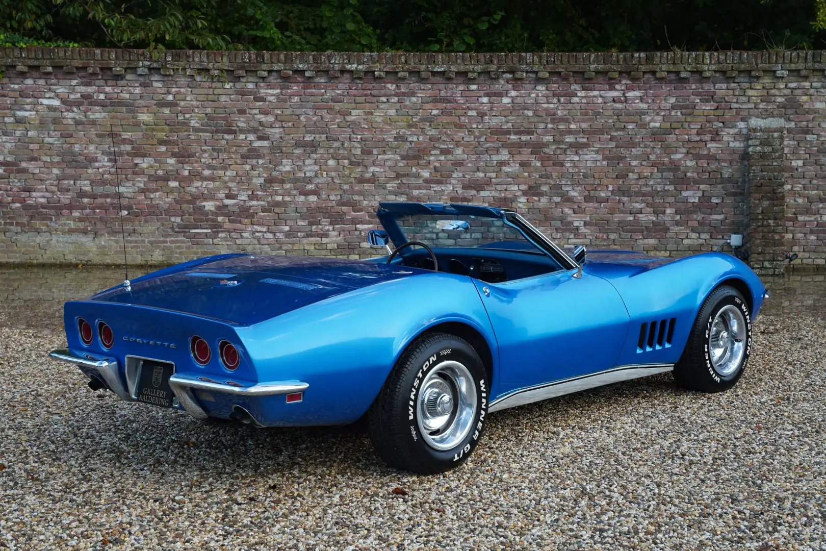Corvette C3 Convertible 327 PRICE REDUCTION! Restored conditio Blauw - 2