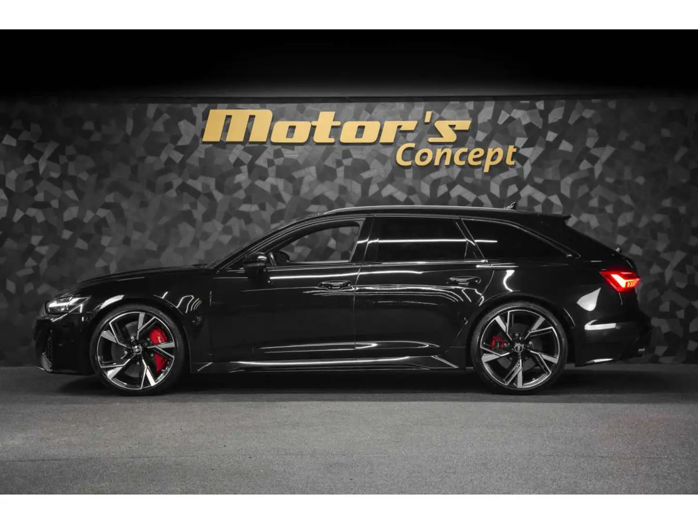 Audi RS6 C8 AVANT Noir - 2